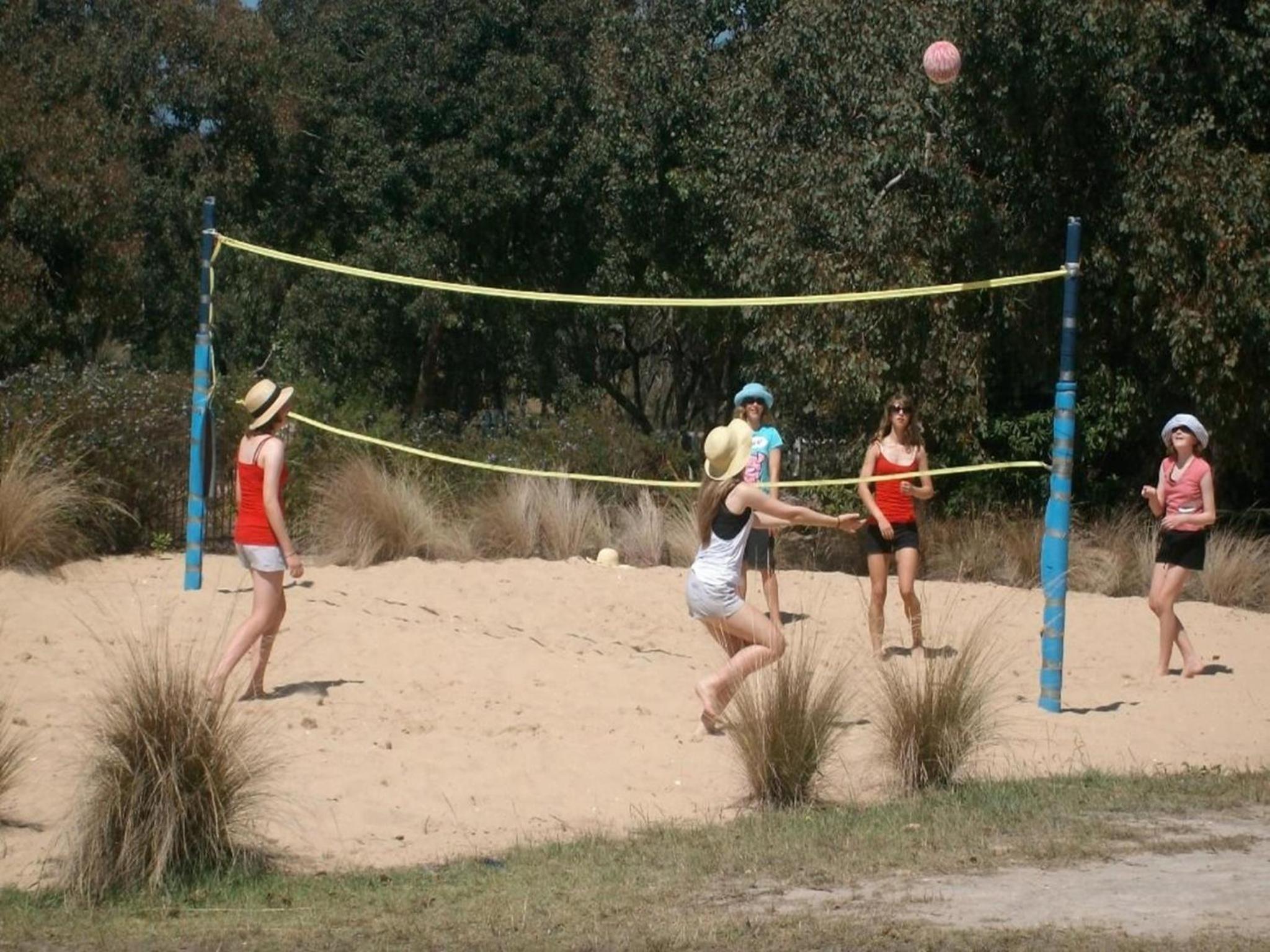 The Lakes Beachfront Holiday Park