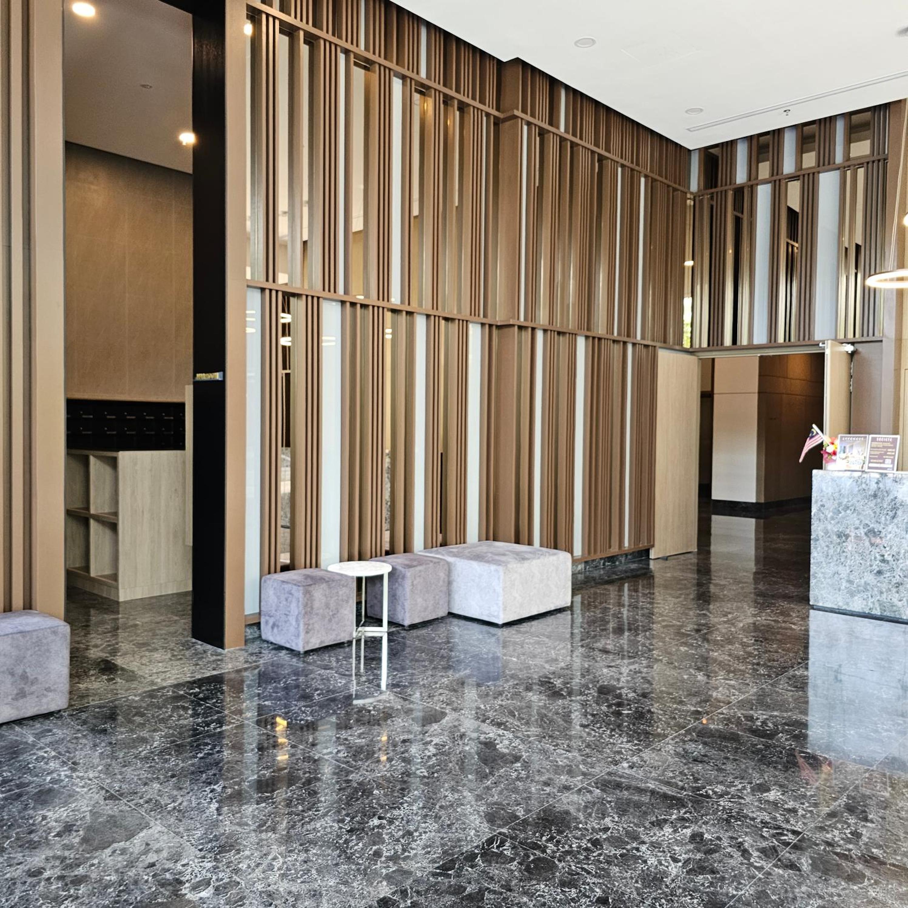 Societe Suites By iHost Global