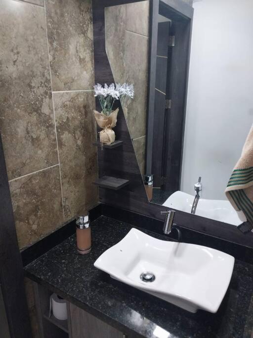 Departamento moderno y amoblado