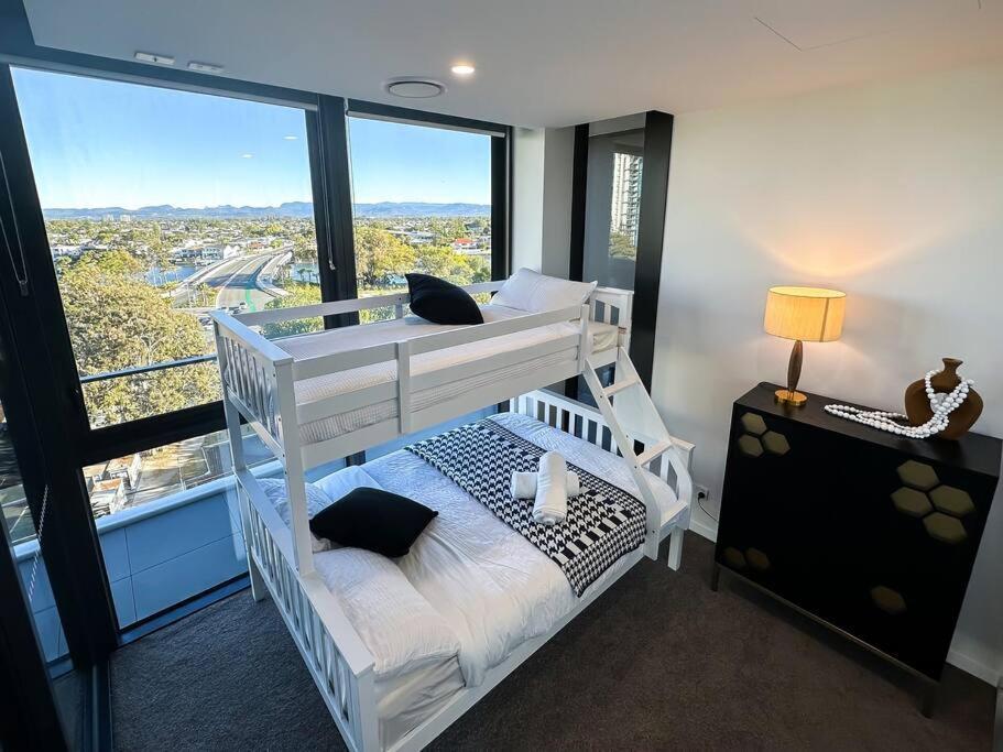 Waterview Two Bedrooms Home & Free Parking