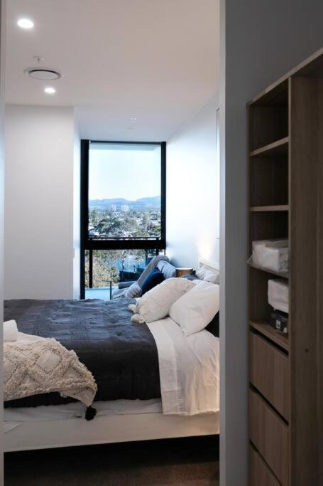 Waterview Two Bedrooms Home & Free Parking