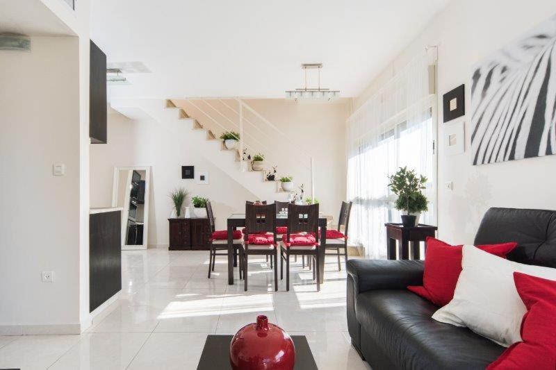 Mamad Spacious Duplex with Terrace From the Beach