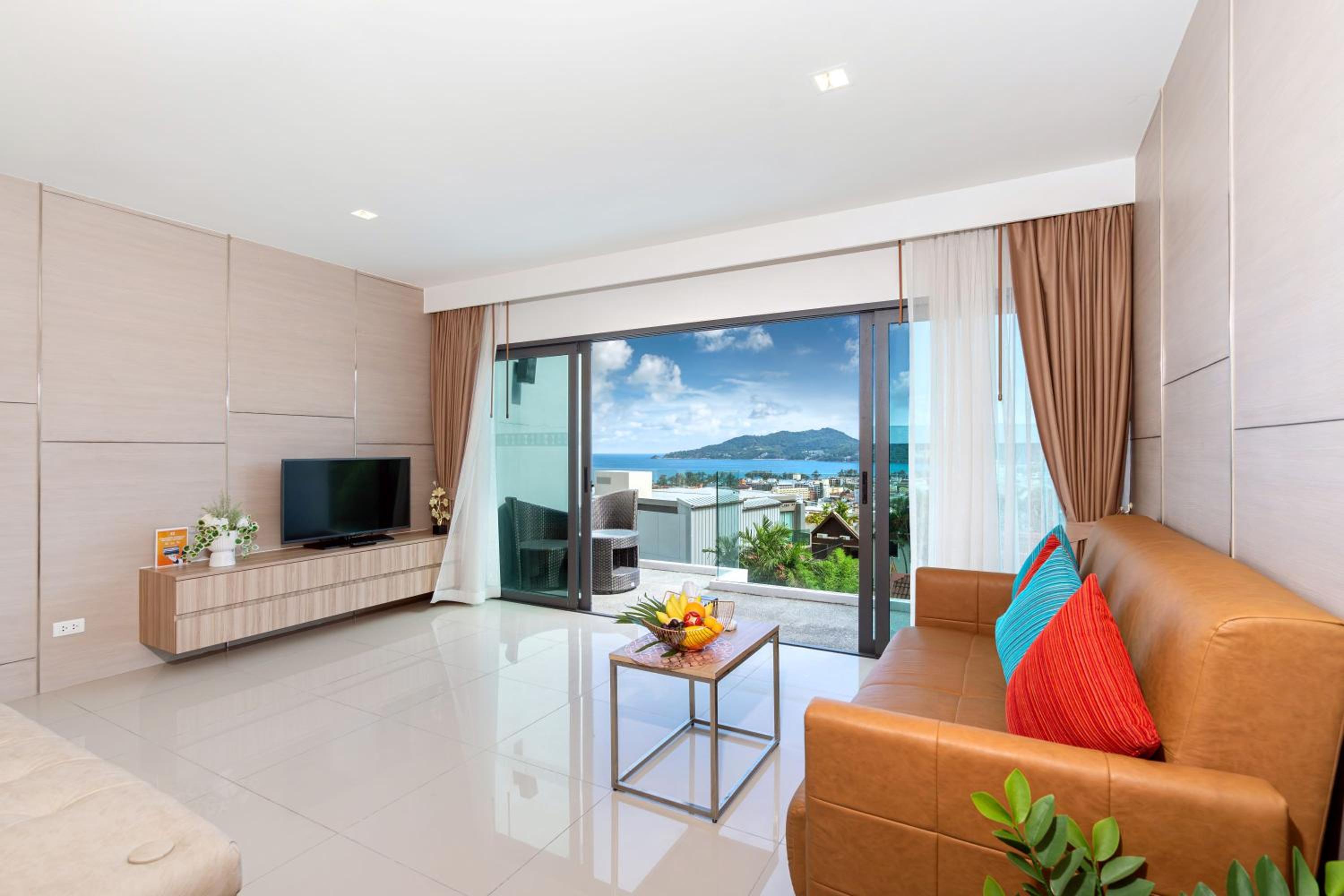 Patong Bay Hill Resort 92