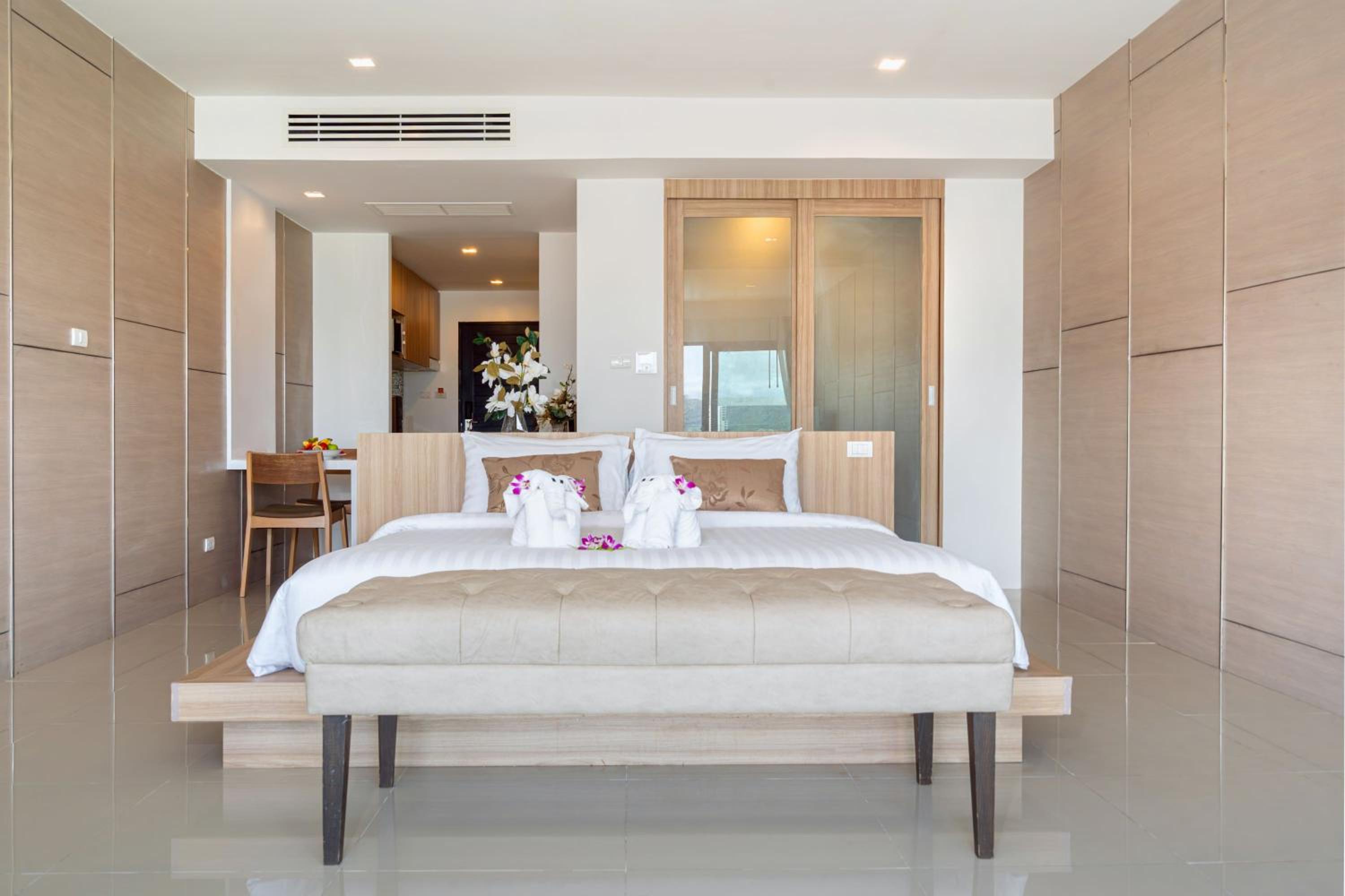 Patong Bay Hill Resort 112