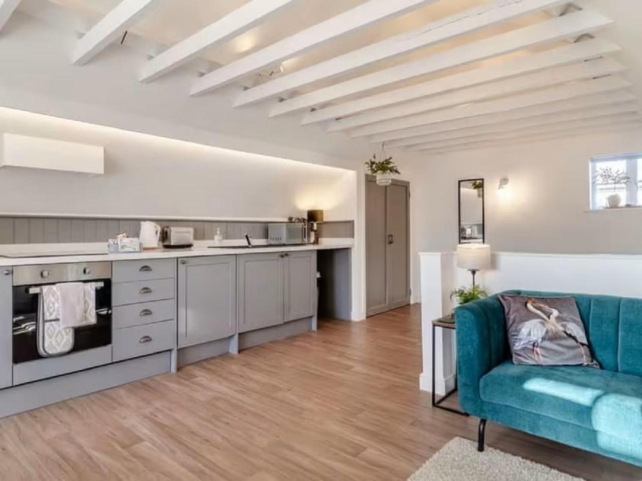 Studio Flat in Heritage Triangle, Diss