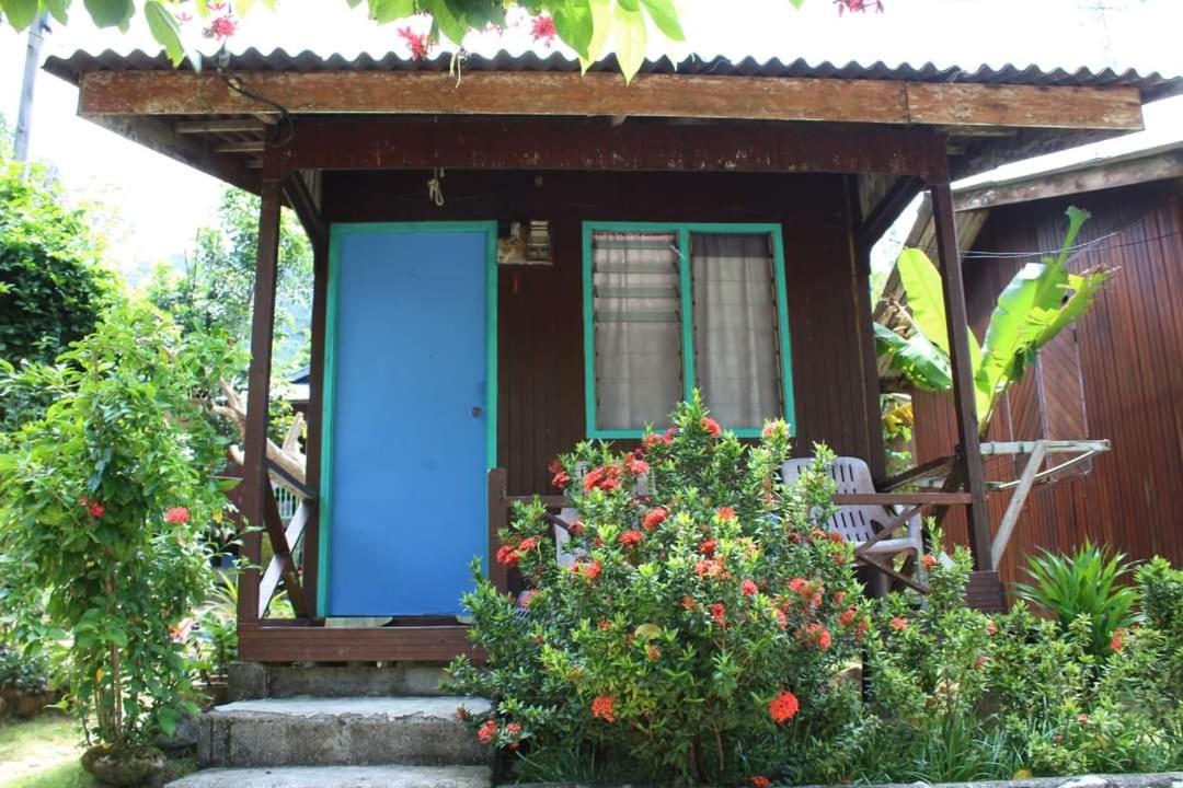 Ella's Place Salang Tioman