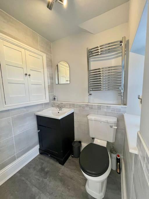 Perfectly Located, Central Bowness Flat With Free Parking and Lake Views view 5