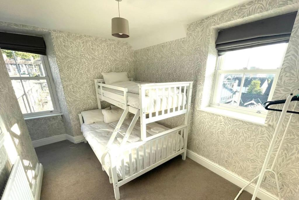 Perfectly Located, Central Bowness Flat With Free Parking and Lake Views view 3