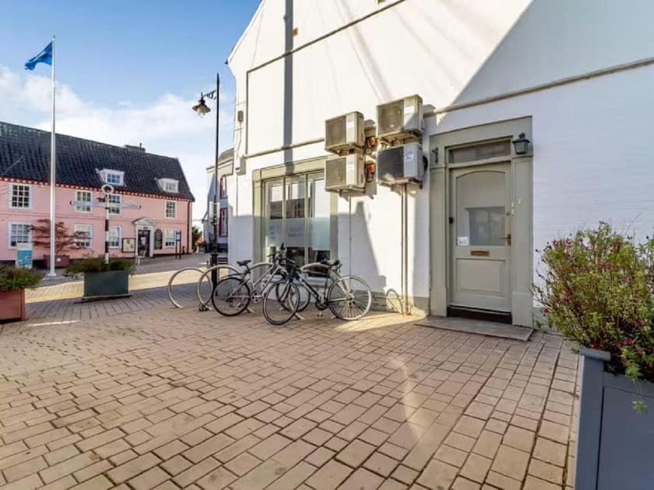 Studio Flat in Heritage Triangle, Diss