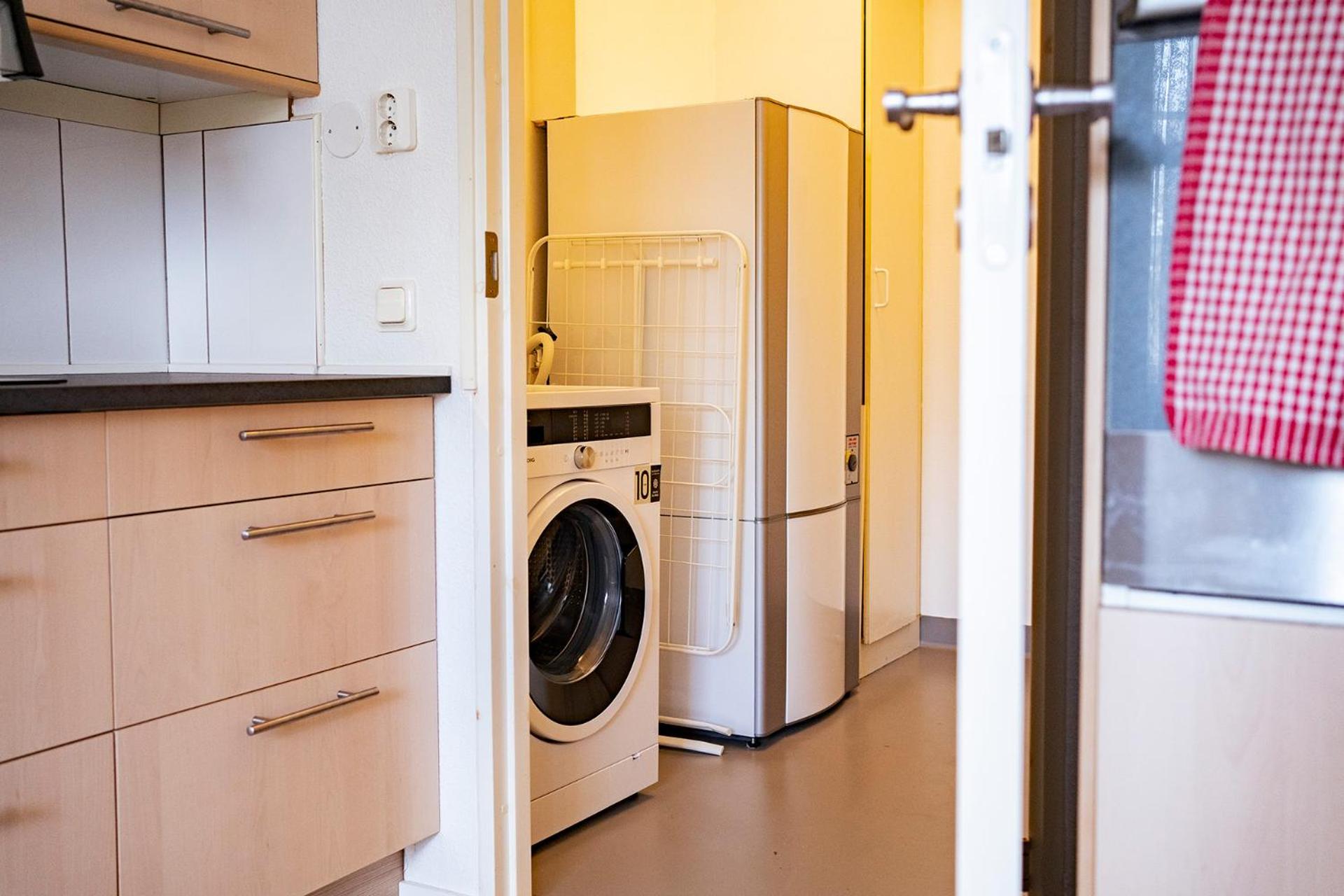 Rymligt radhus med trädgård & parkering