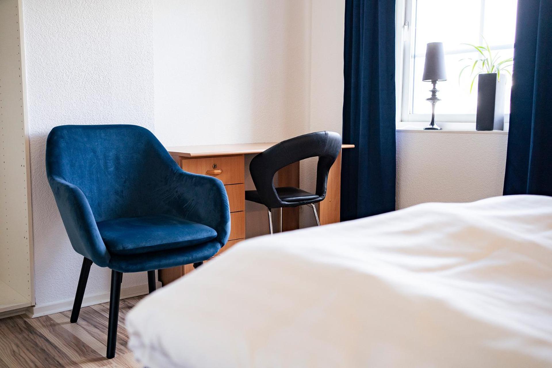 Rymligt radhus med trädgård & parkering