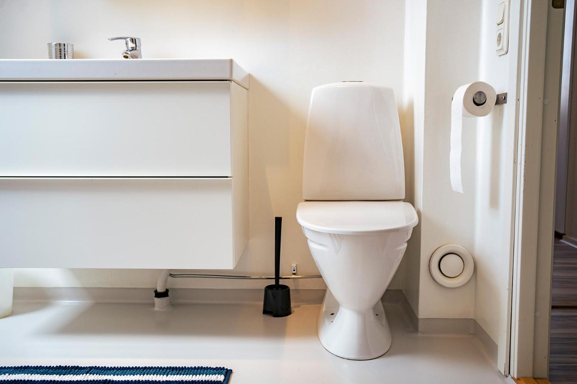 Rymligt radhus med trädgård & parkering