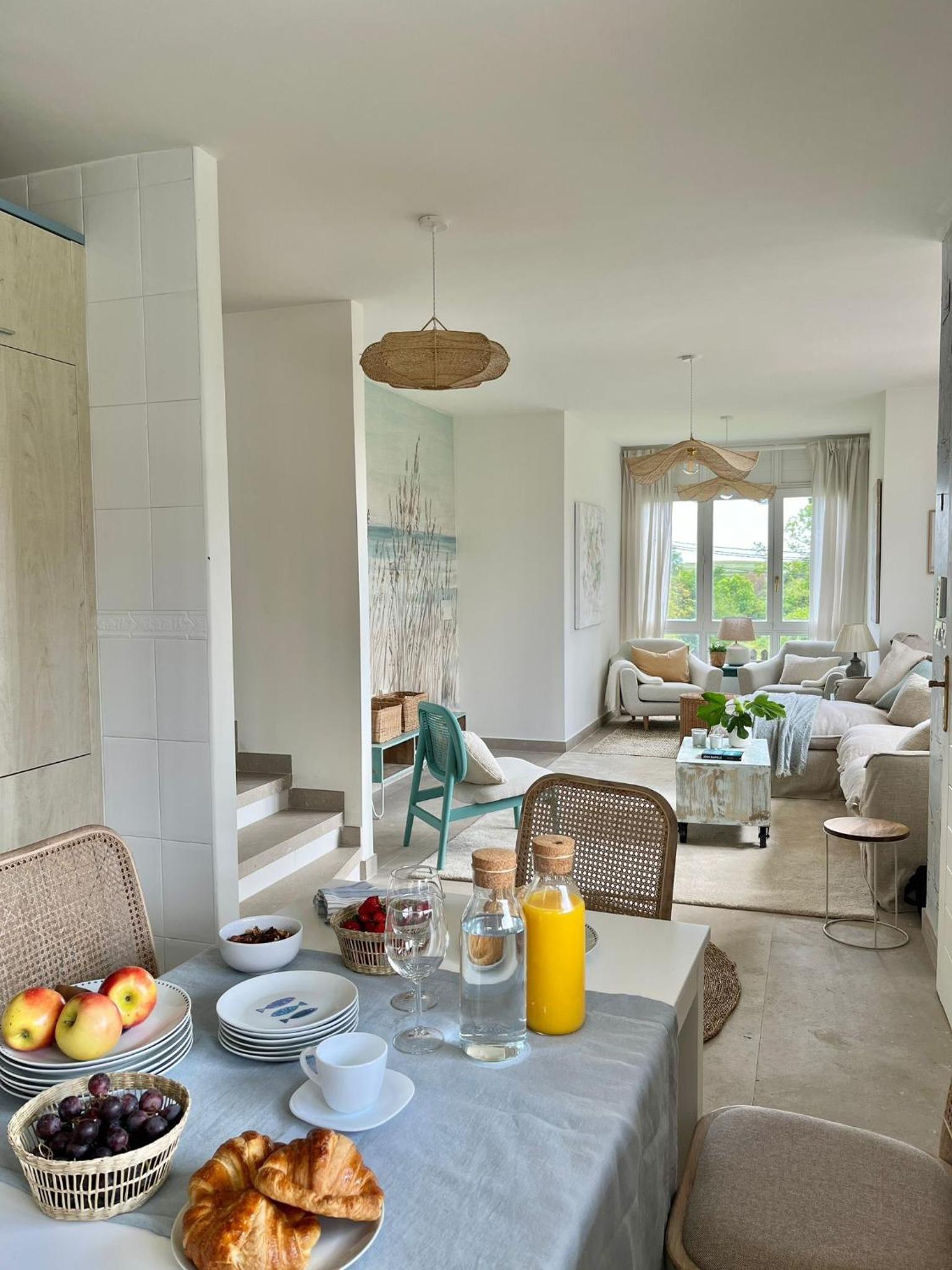 Wishome-Casa familiar con jardín y piscina cerca de la playa para unas vacaciones lejos del calor view 5