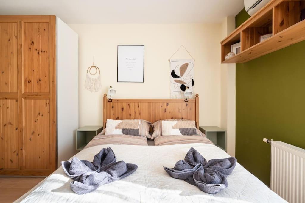 OpeningDiscount-Green Olive Apt. view 2