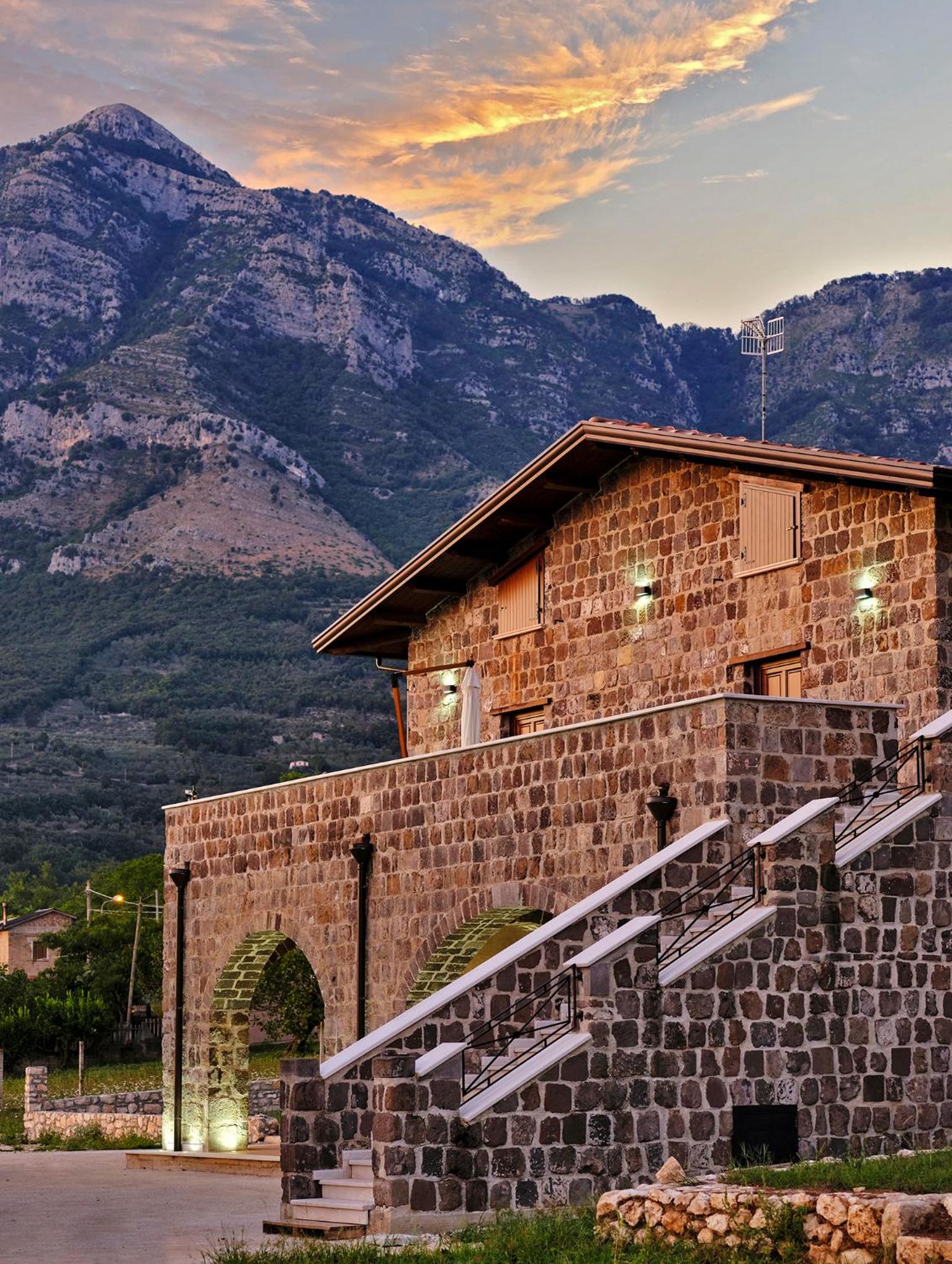 Agriturismo ARCE di Monte Acero view 2