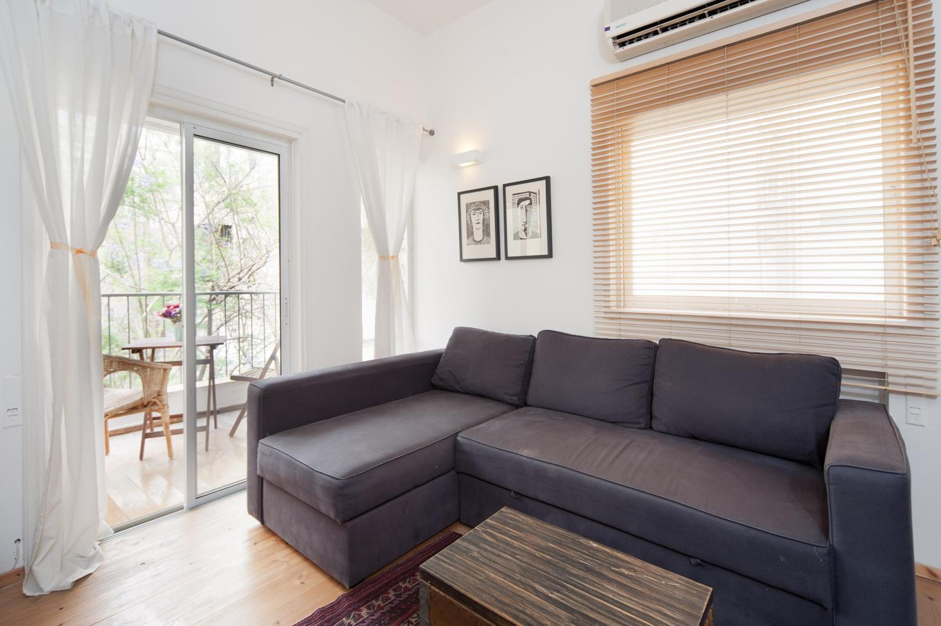 Stylish Apt w Charming Balcony in the Very Center view 3