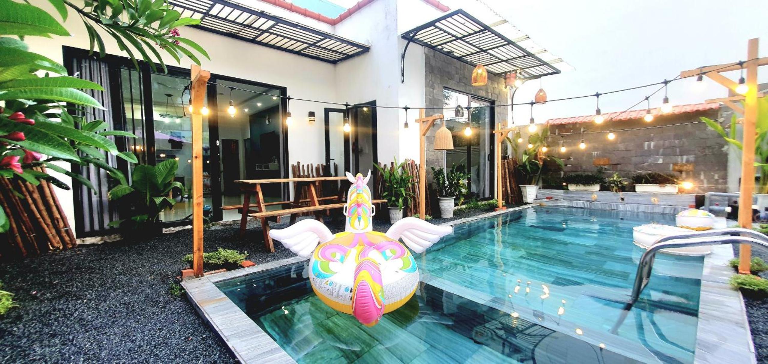 Villa 68 4BR FREE PICK-UP AIRPORT & BILLIARDS CLOSE TO MY KHE BEACH