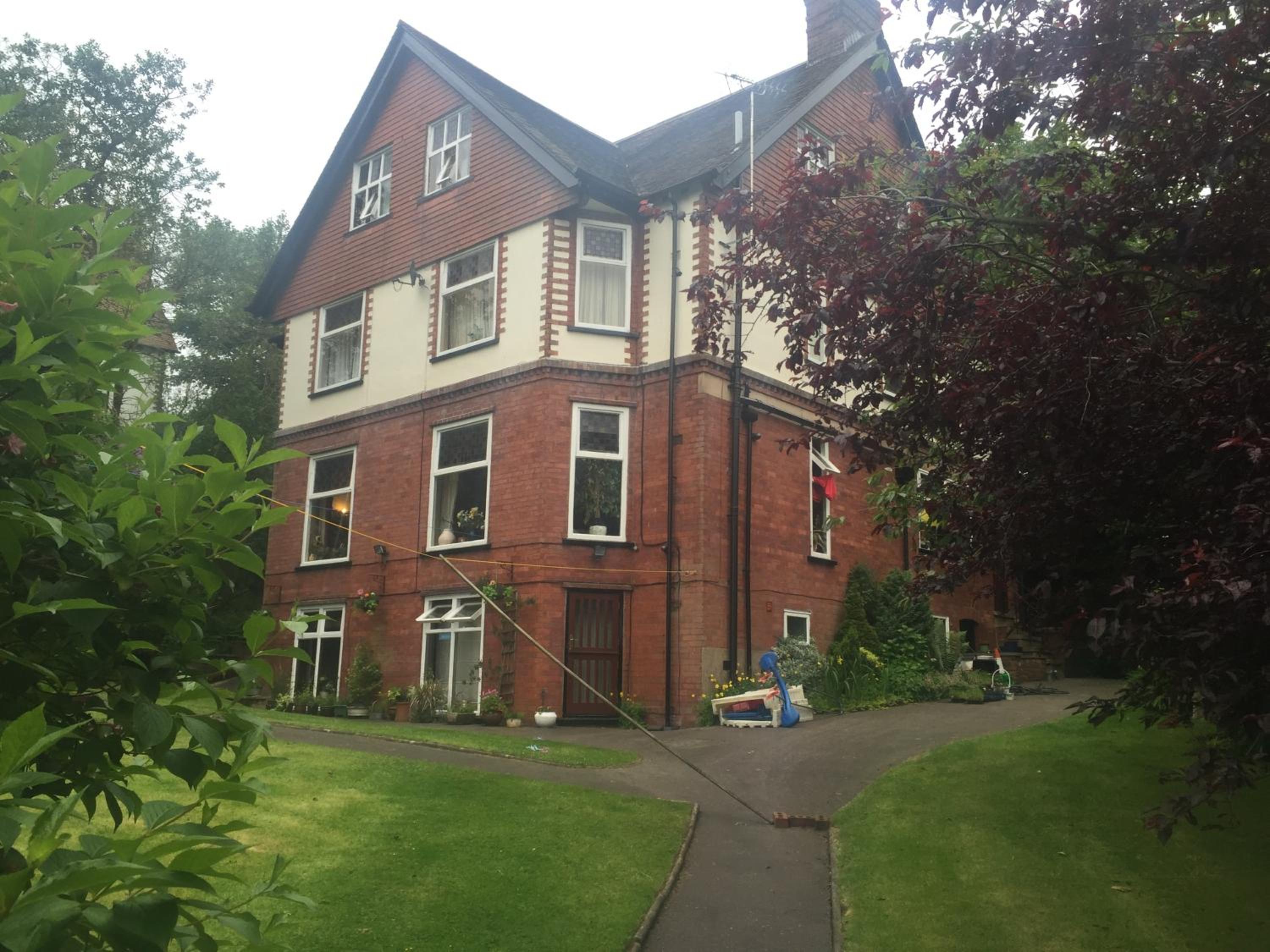 Oakfield Lodge Guest House Stockport