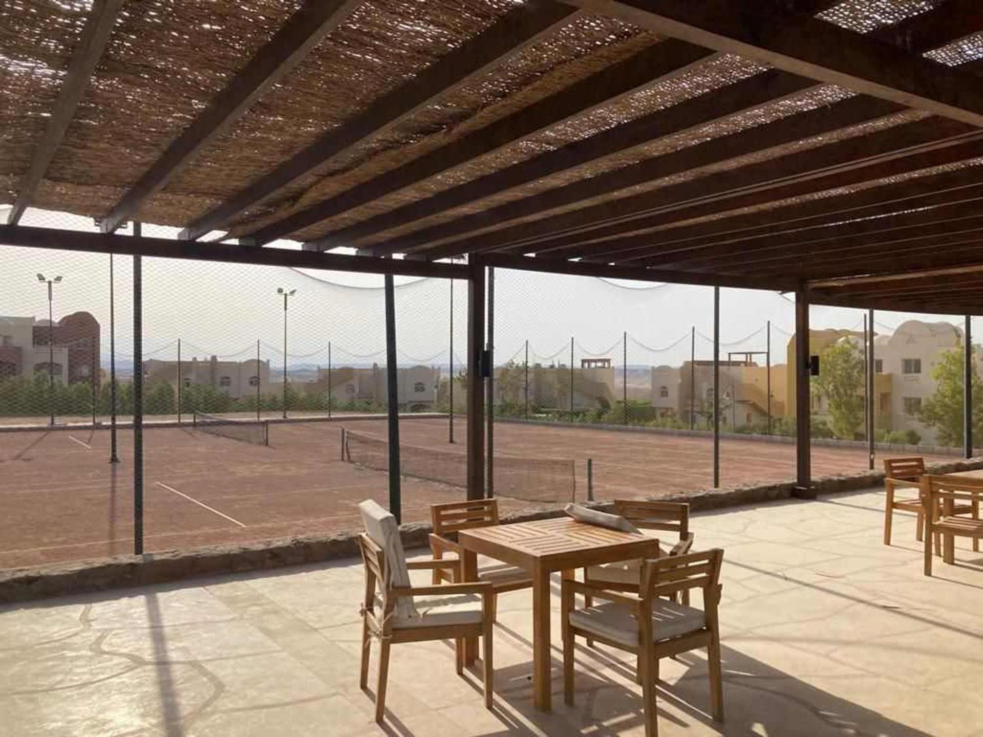 1 Bed Apartment with Public Pool HotTub & PetsOk