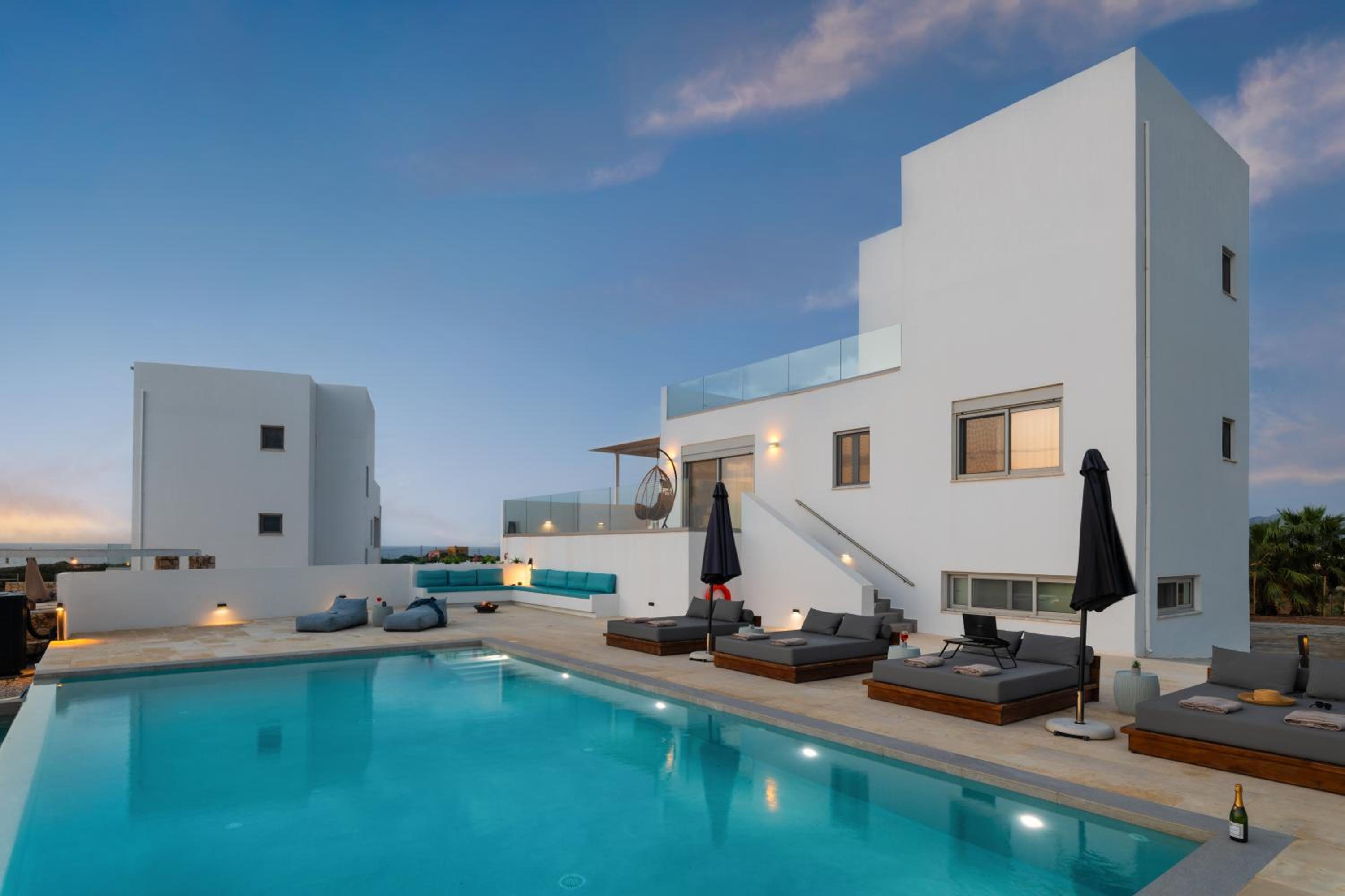 Tholaria Villa