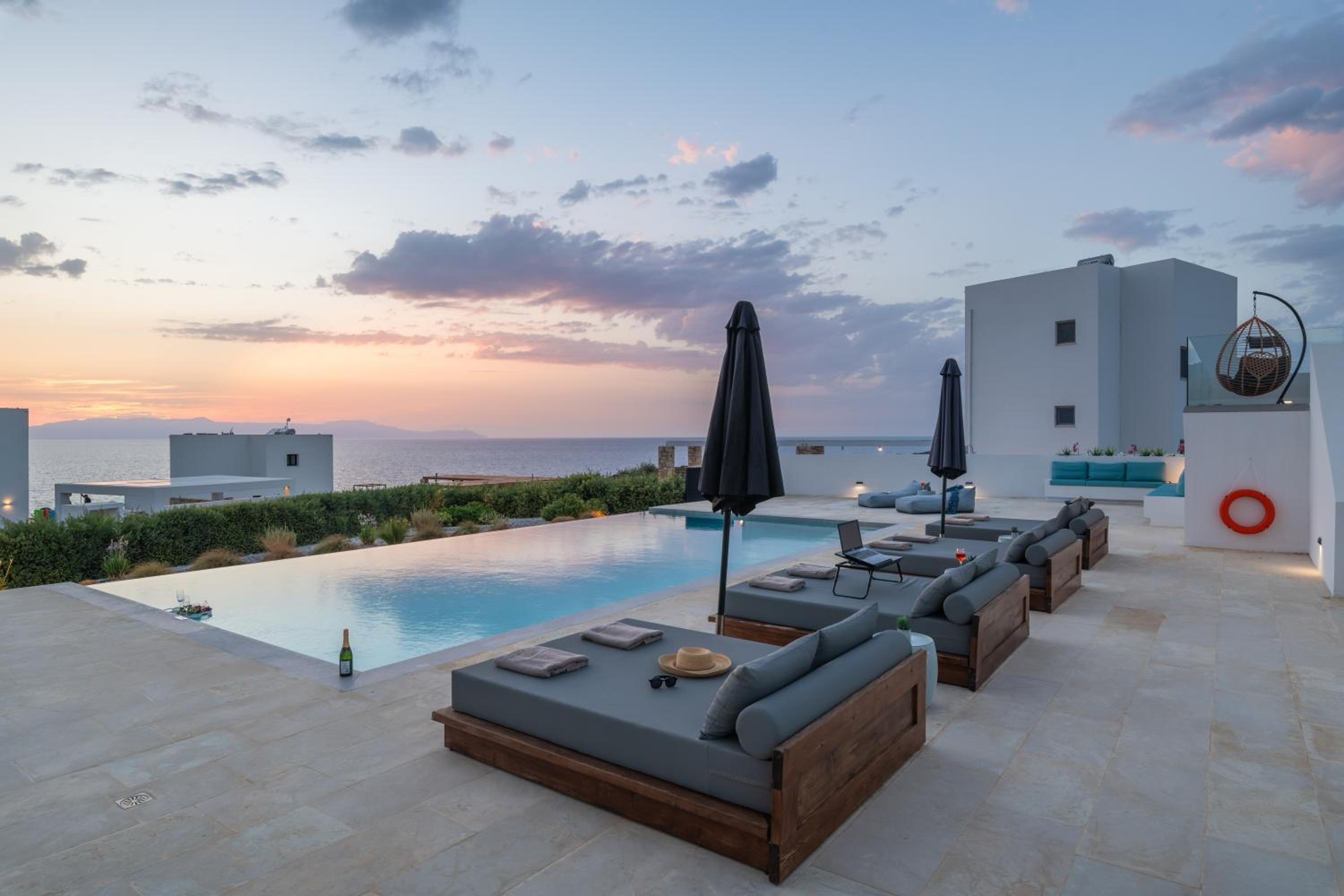 Tholaria Villa