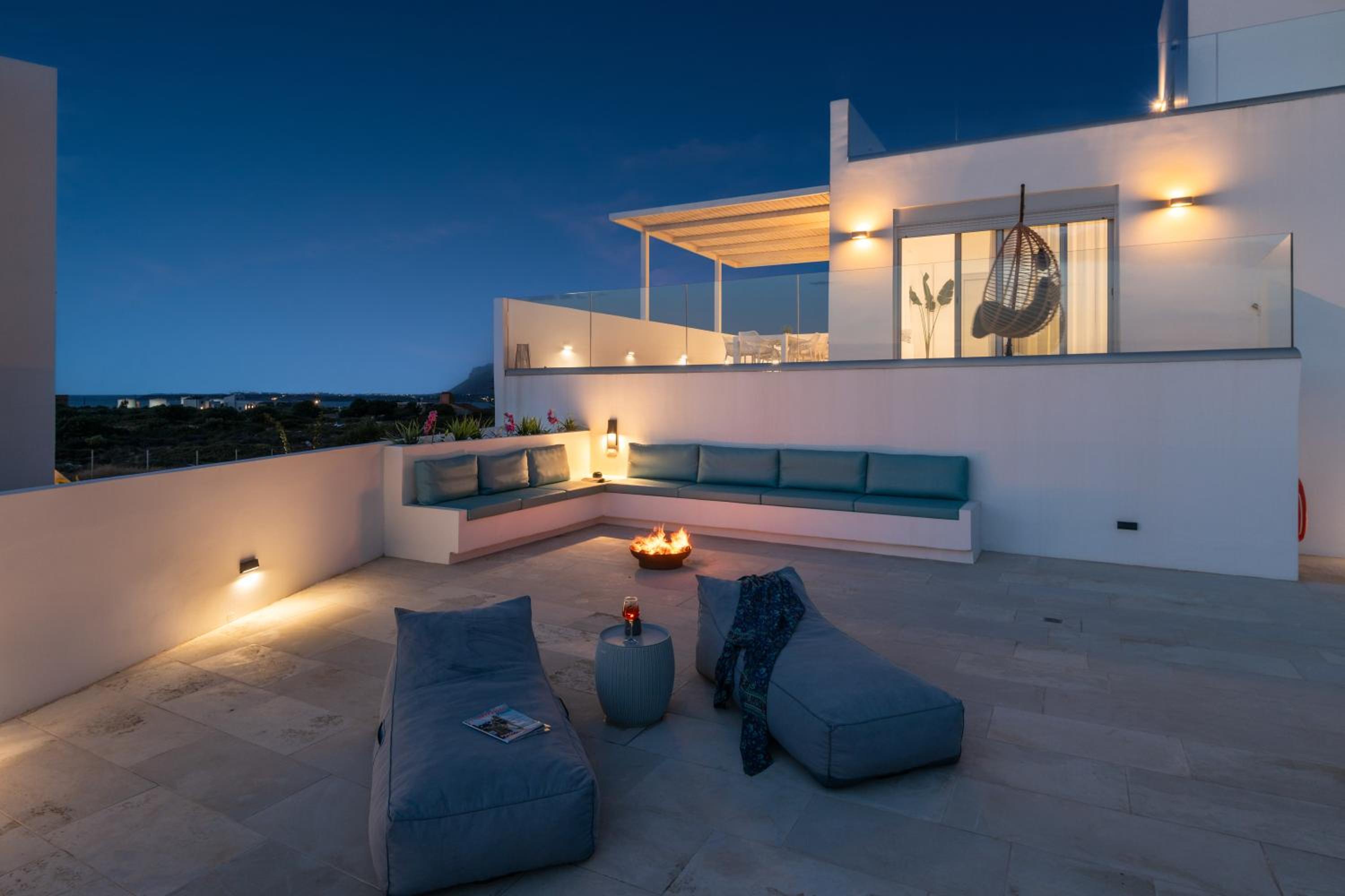 Tholaria Villa
