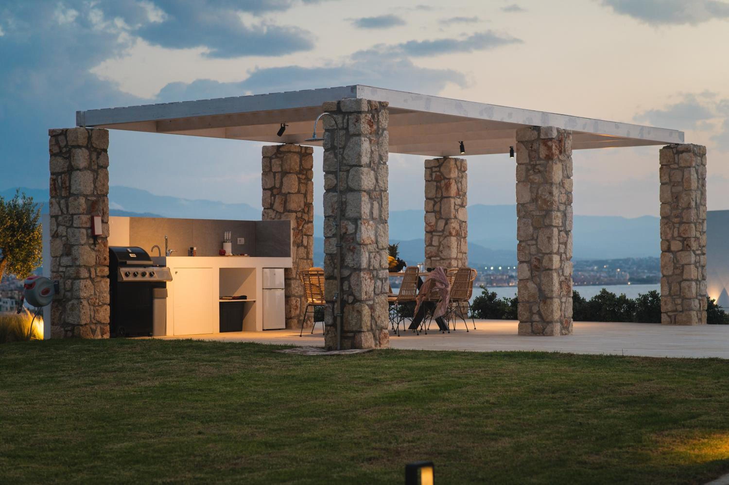Tholaria Villa
