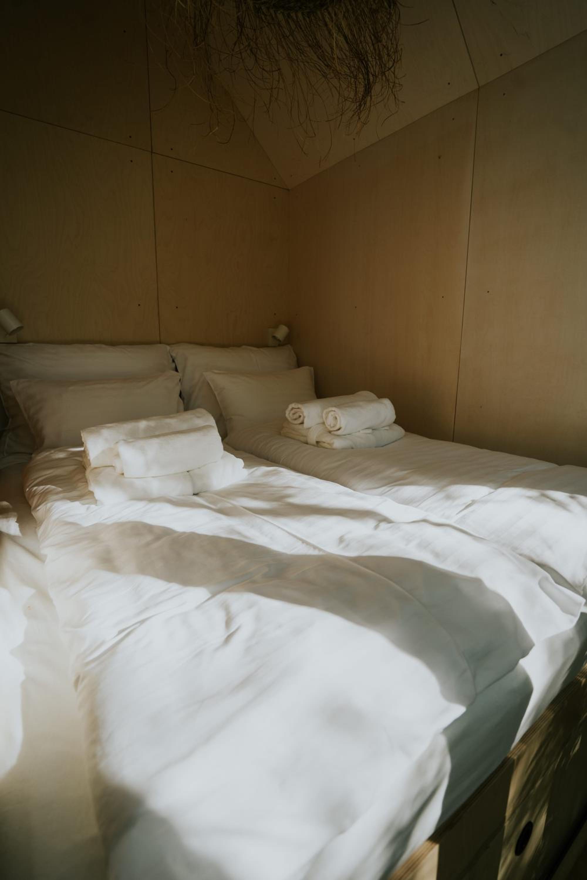 Slowood Cabins