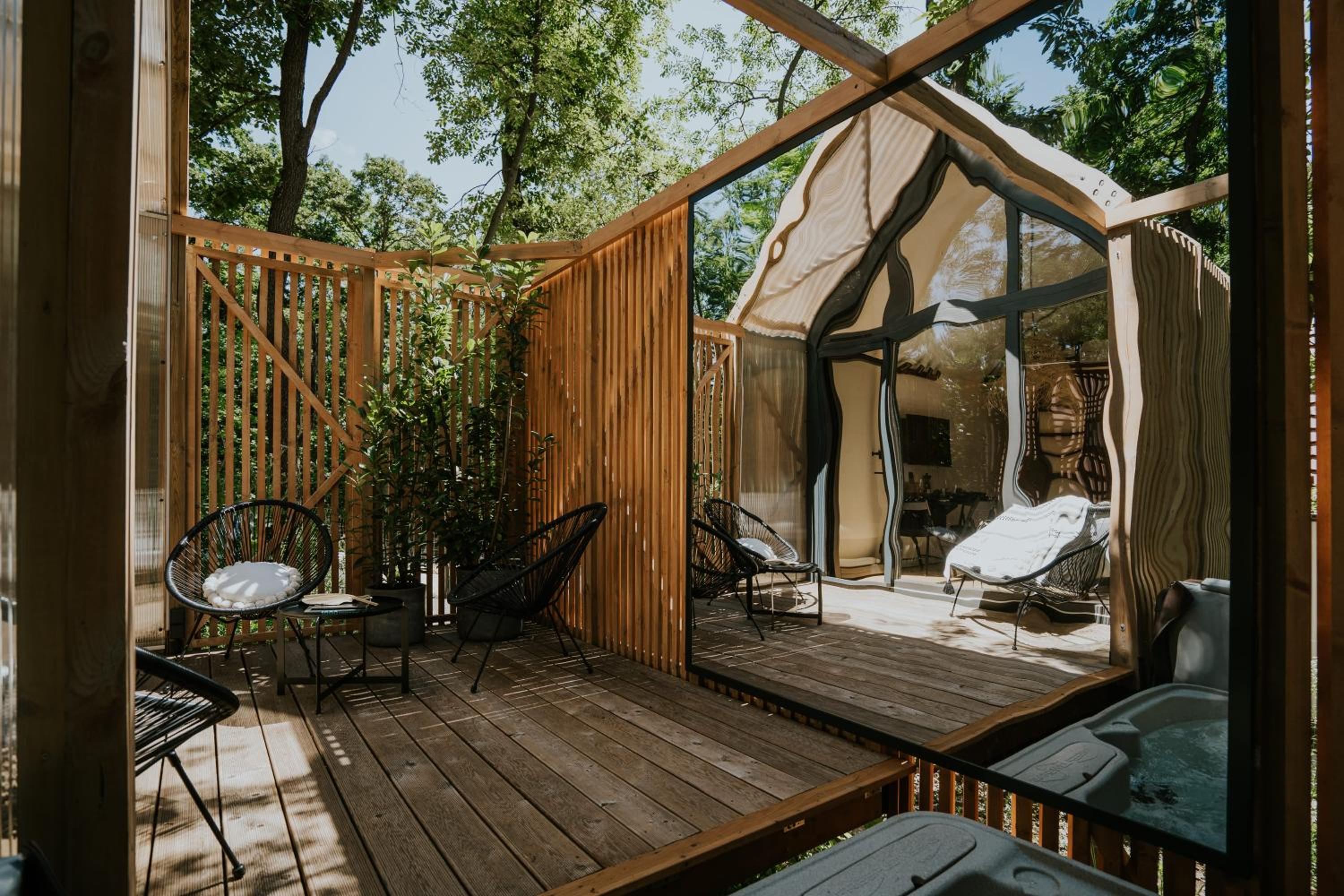 Slowood Cabins