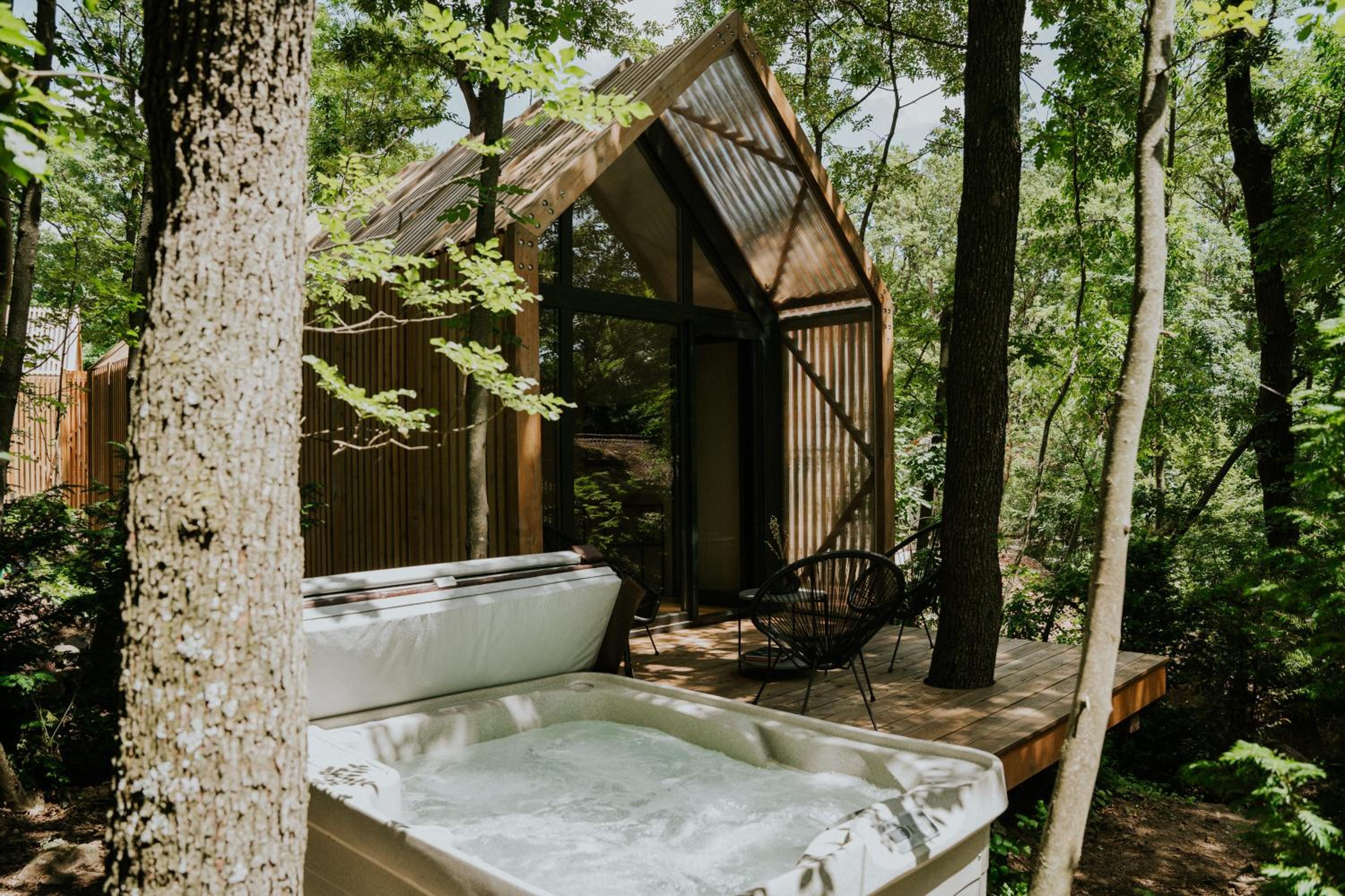 Slowood Cabins