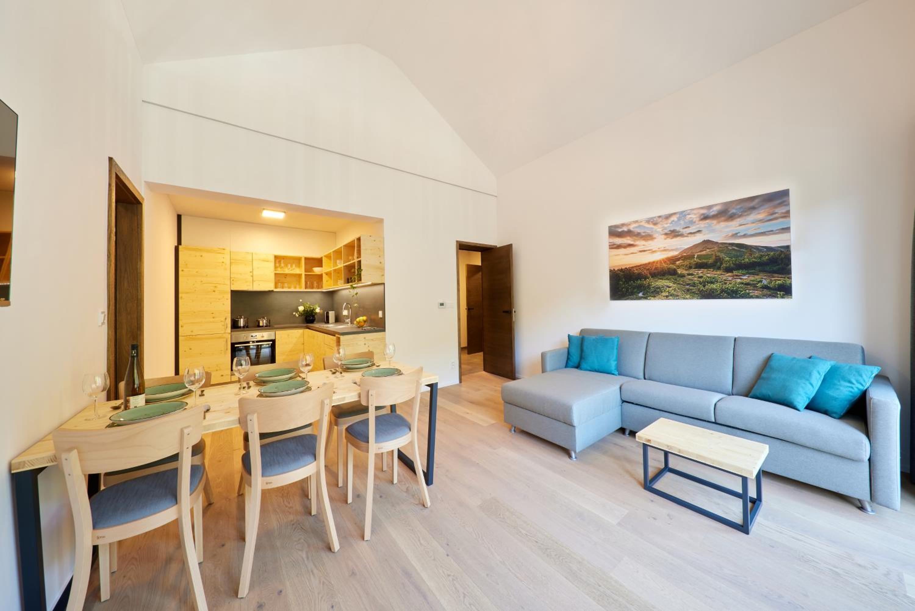 Krakonos Residence