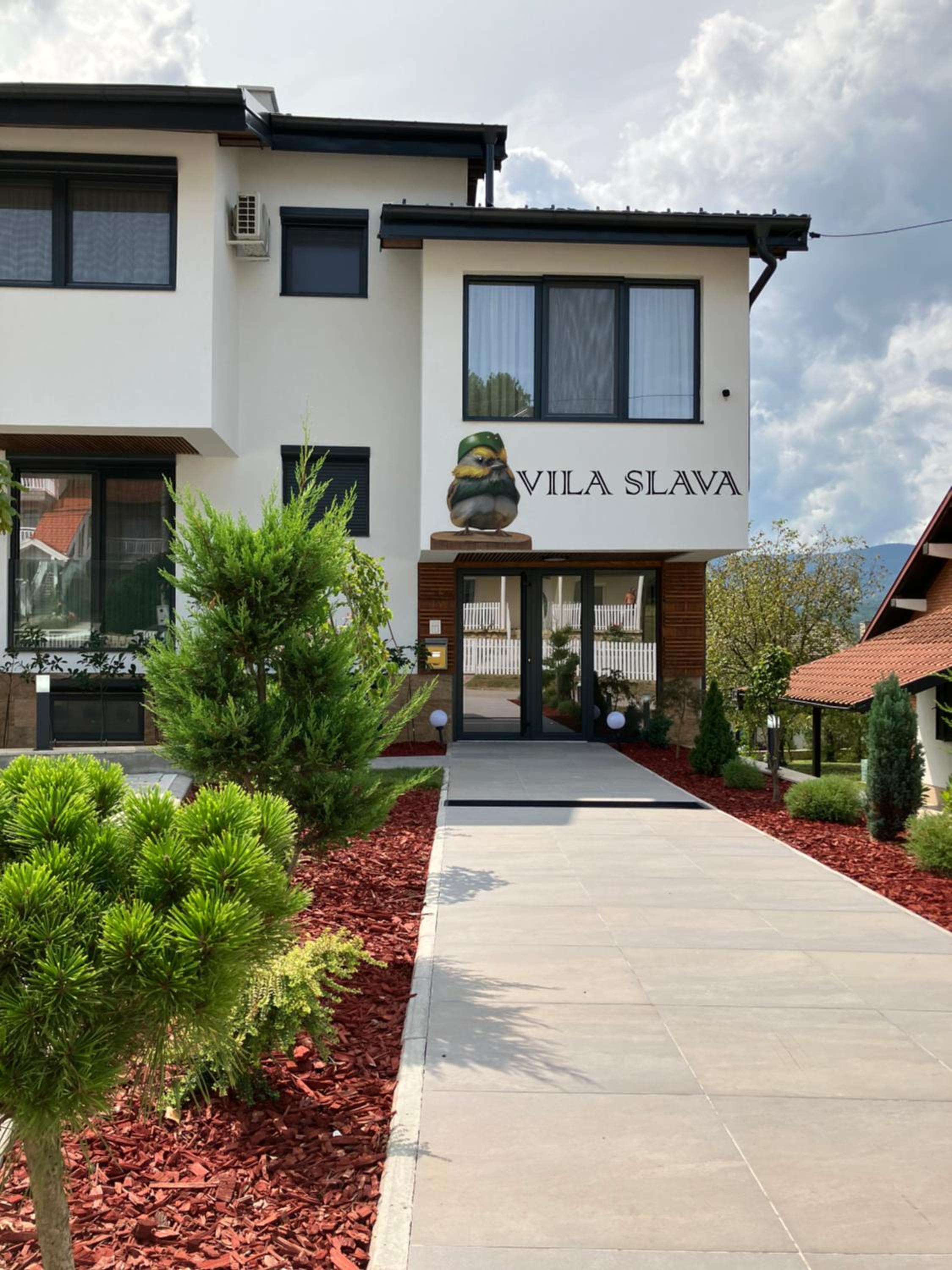 VILA SLAVA