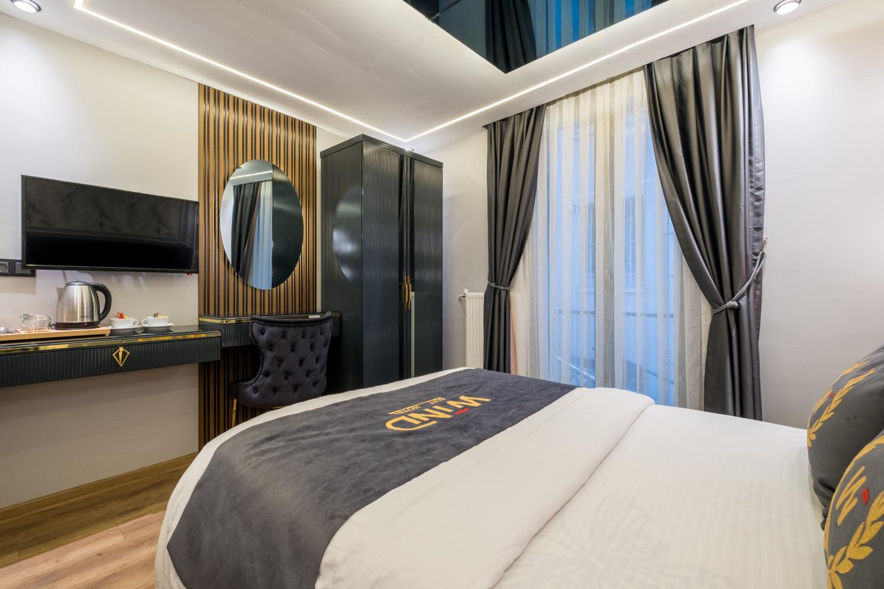 Wind Suit - Image 45