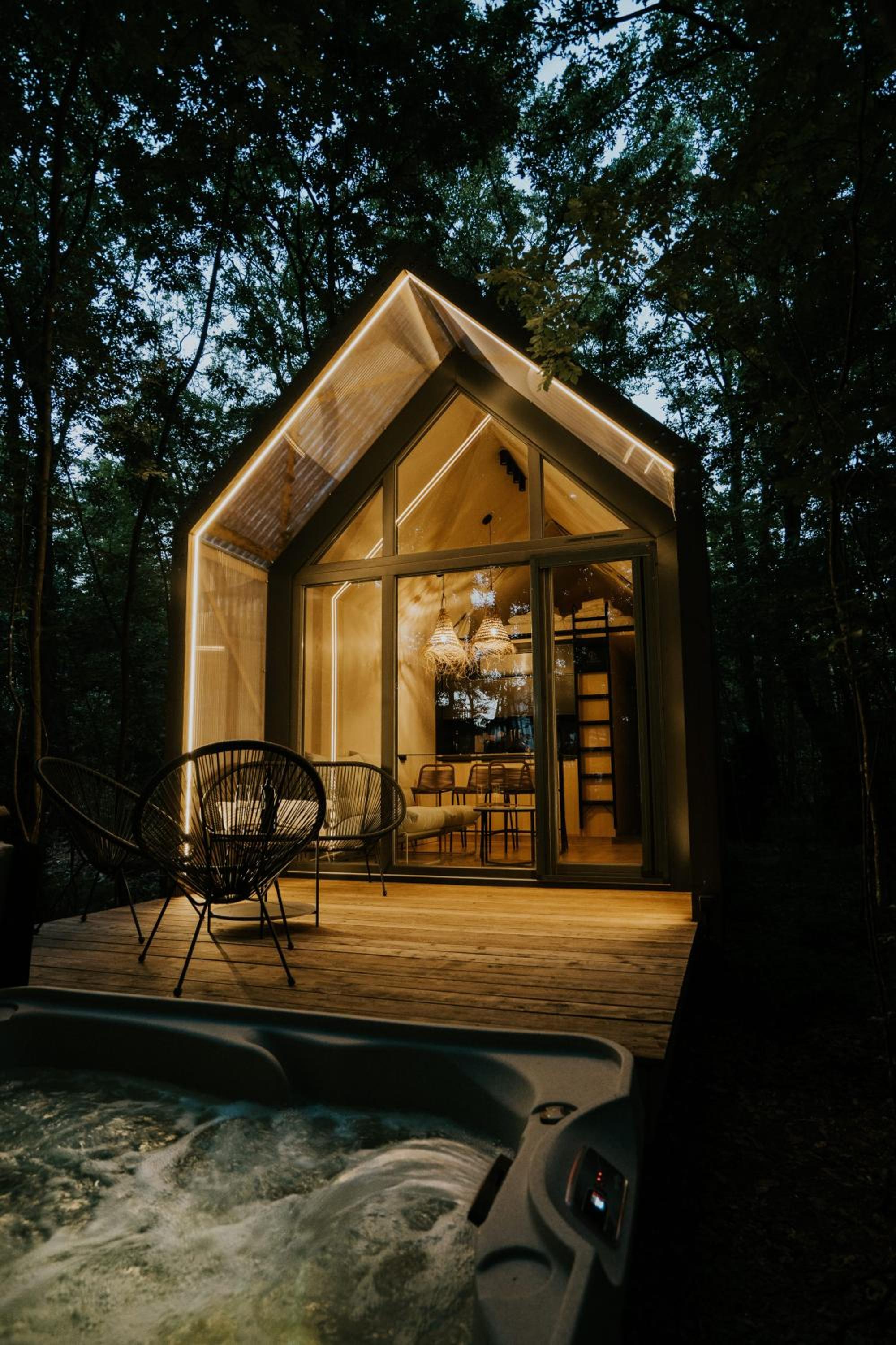 Slowood Cabins