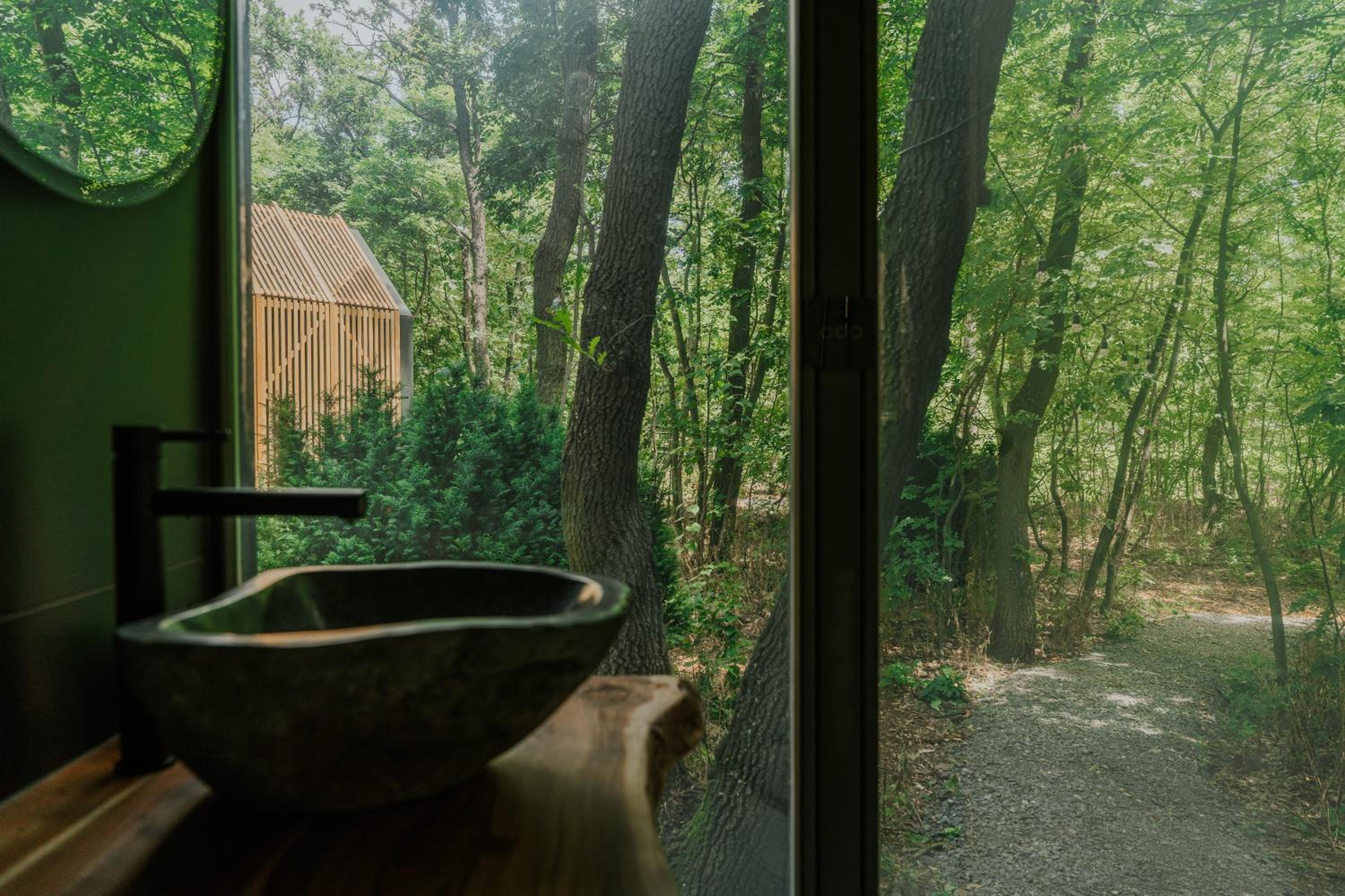 Slowood Cabins