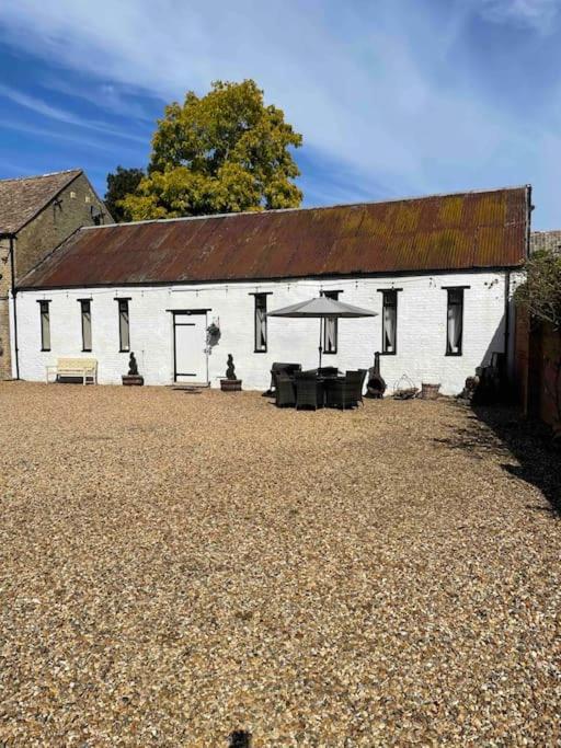 The Old Hay Barn - Games Room, Gym, Sleeps 8 view 2
