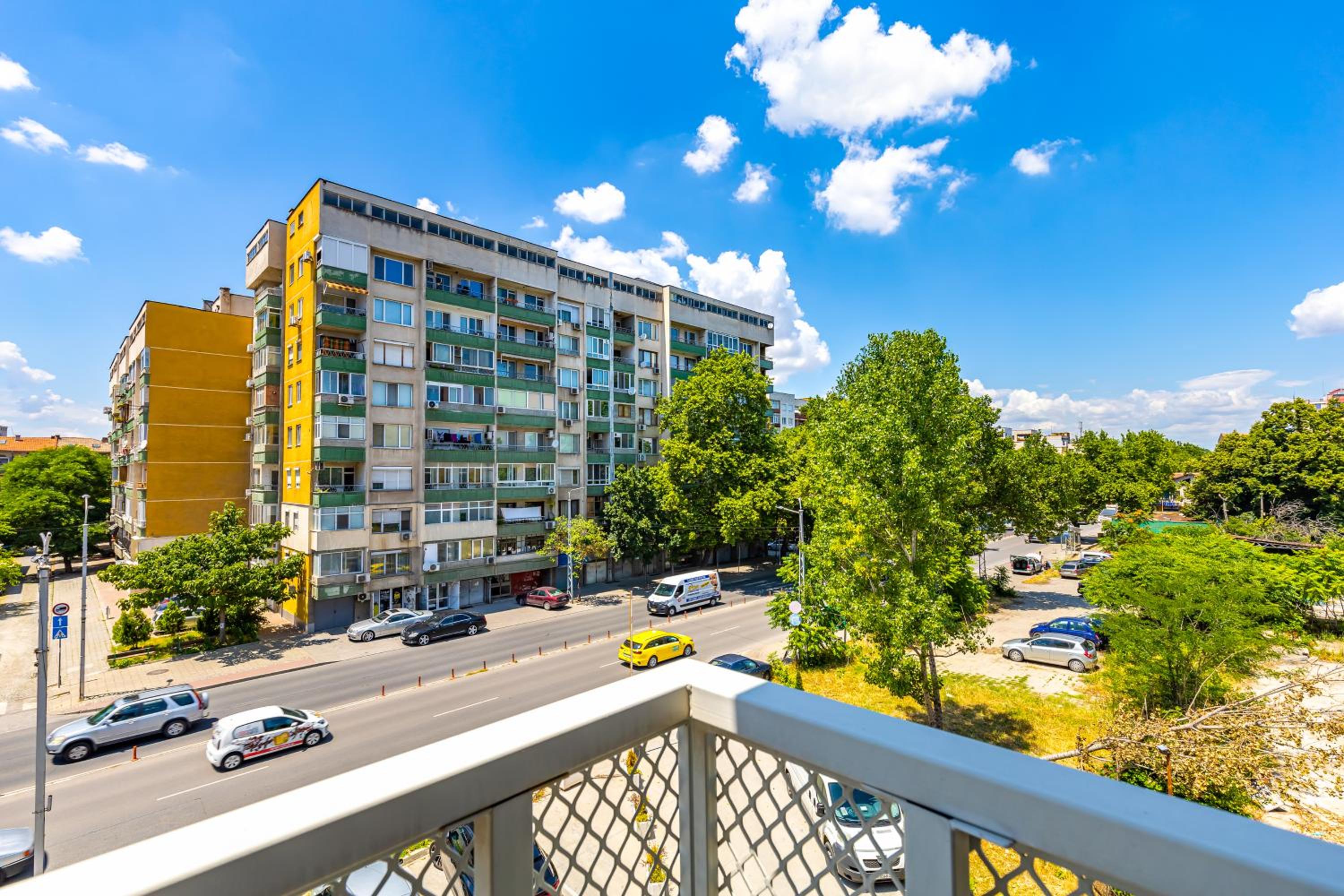 Urban Lux 3 ~ 1BD Flat in the heart of Plovdiv