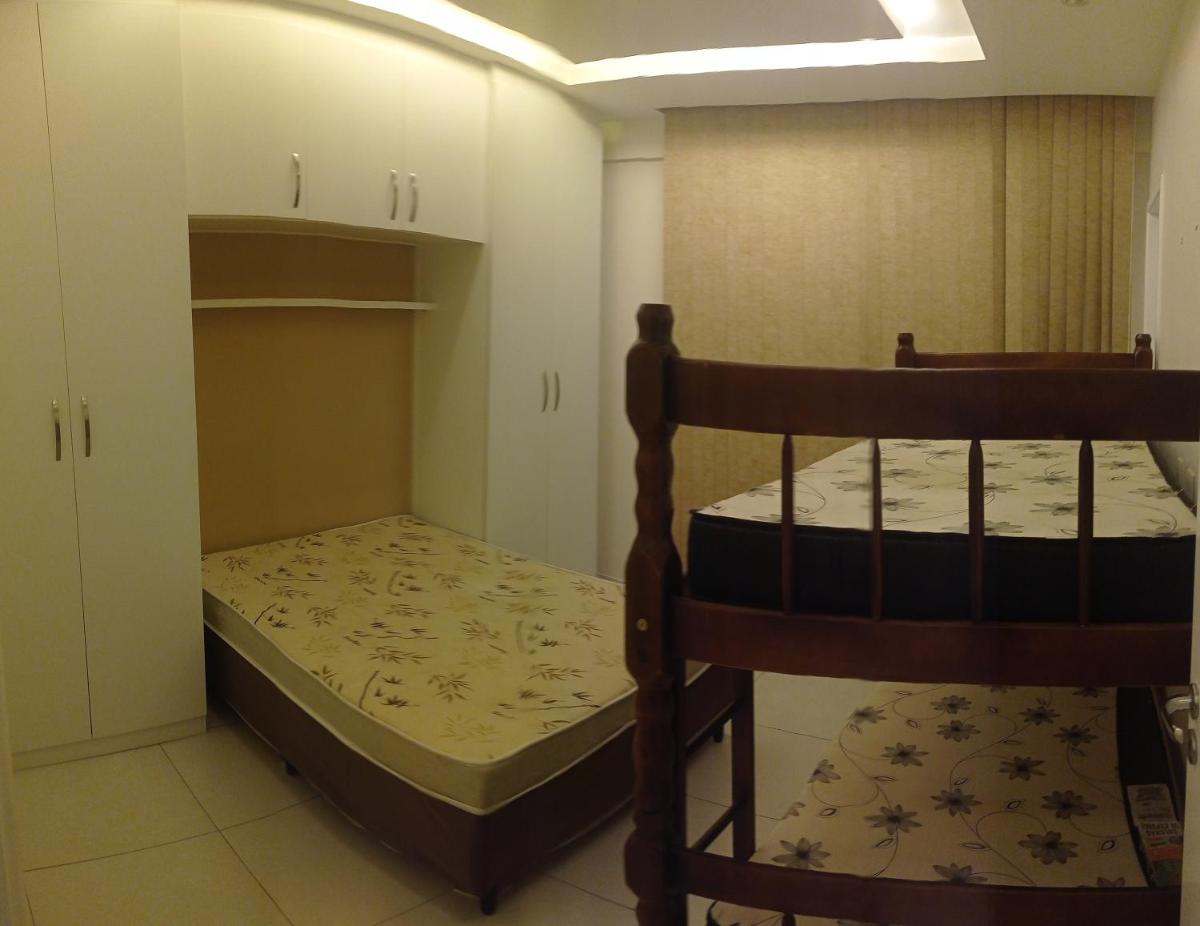 Cobertura duplex, com duas suítes e piscina