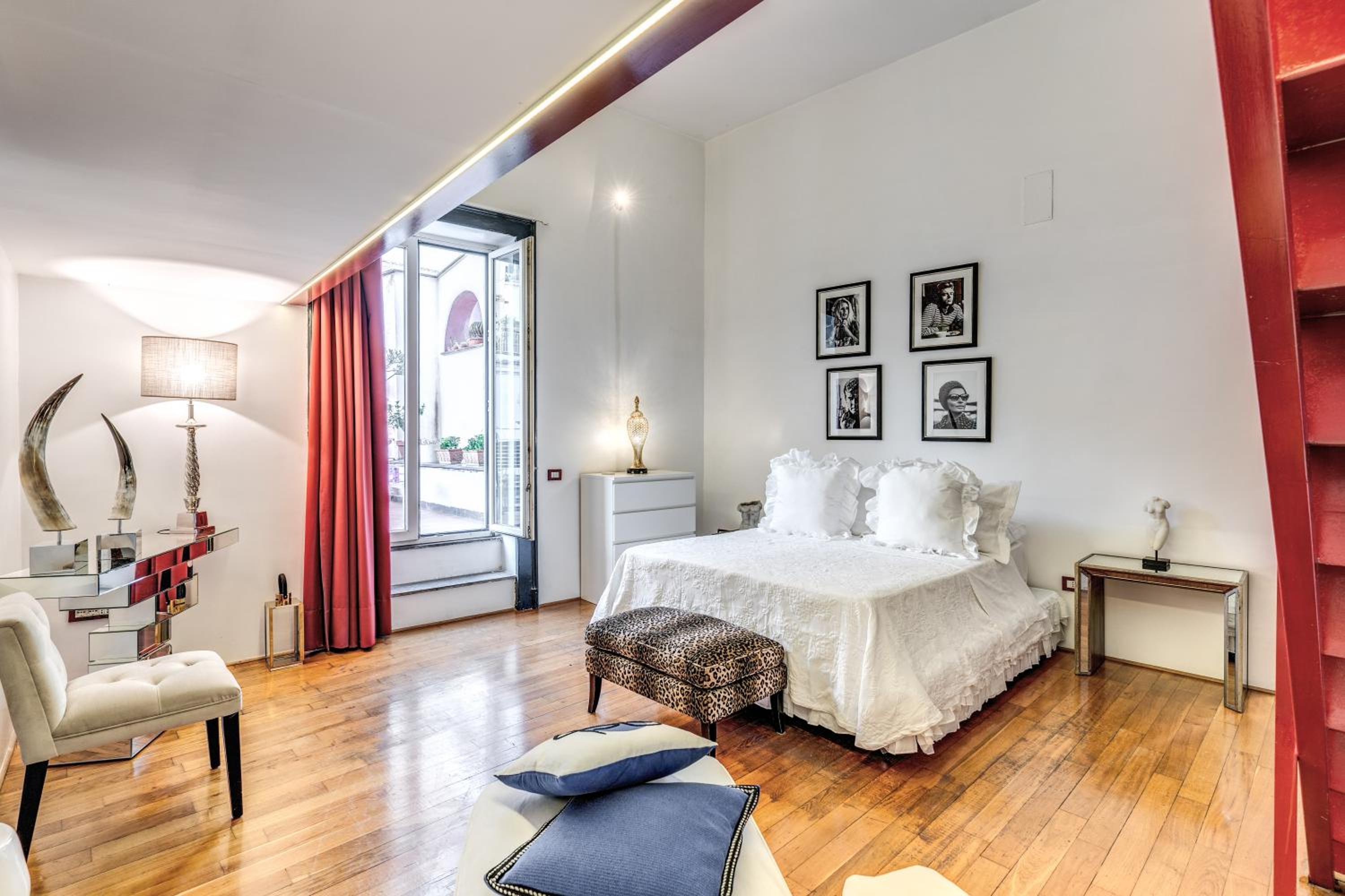 San Teodoro Apartment with Private Terrace