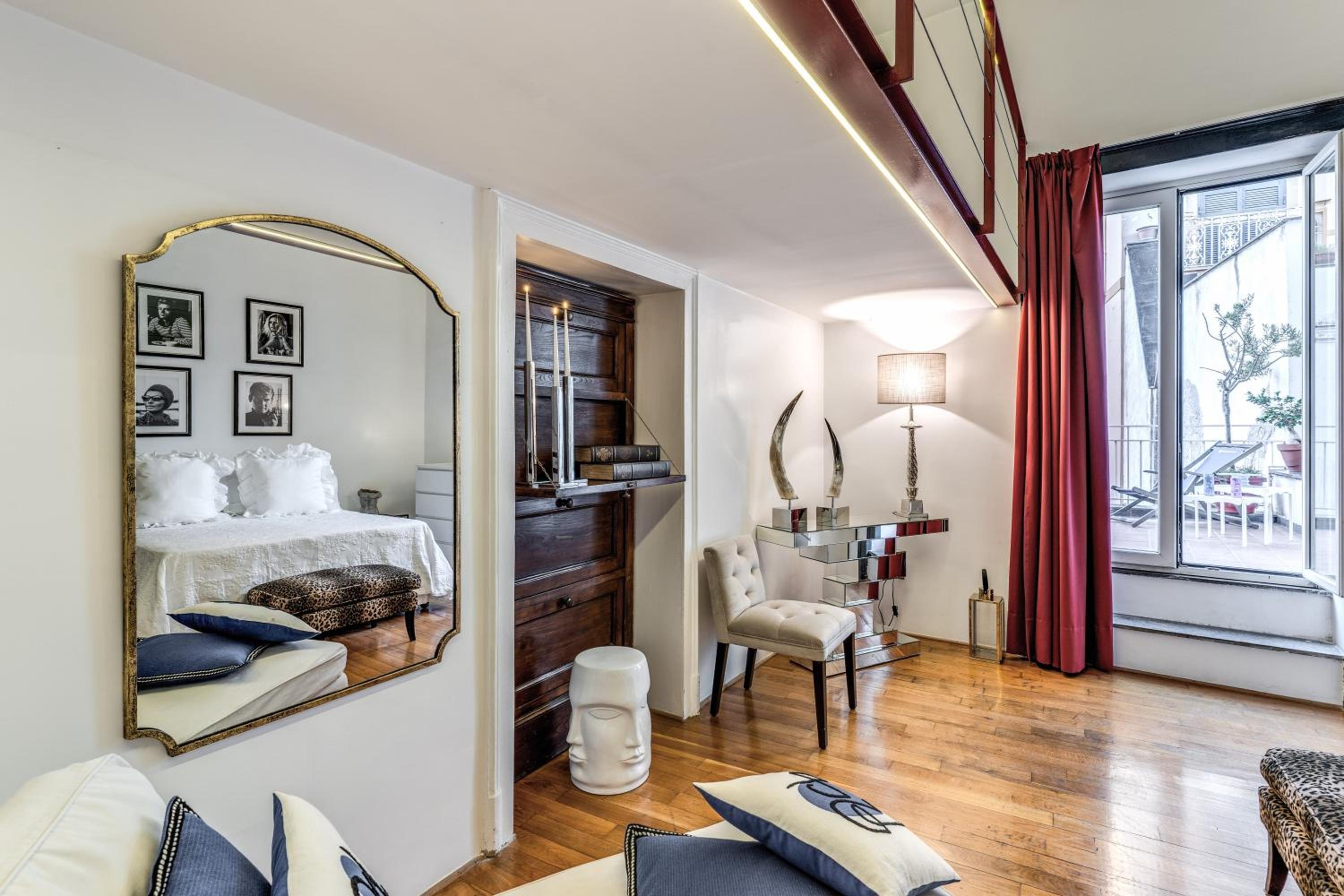 San Teodoro Apartment with Private Terrace