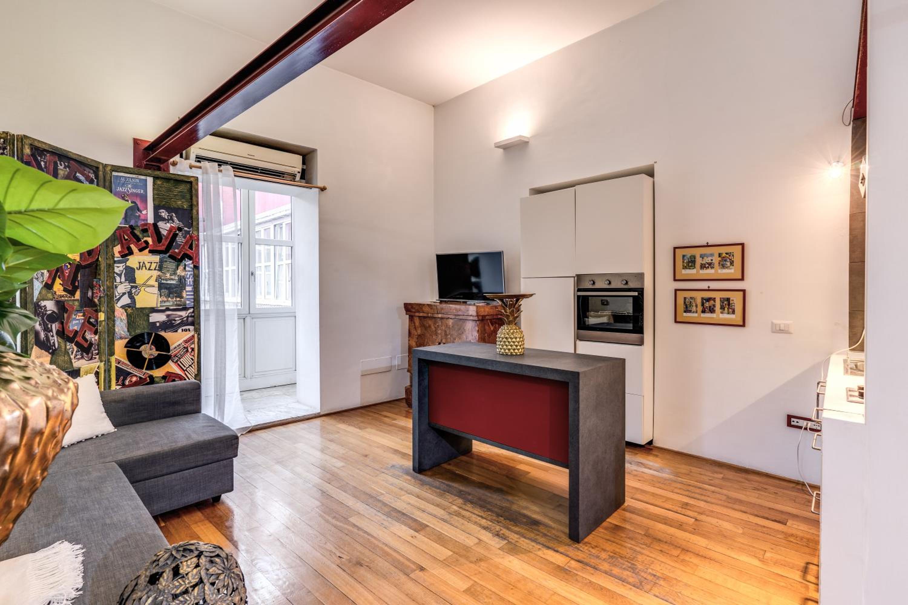 San Teodoro Apartment with Private Terrace