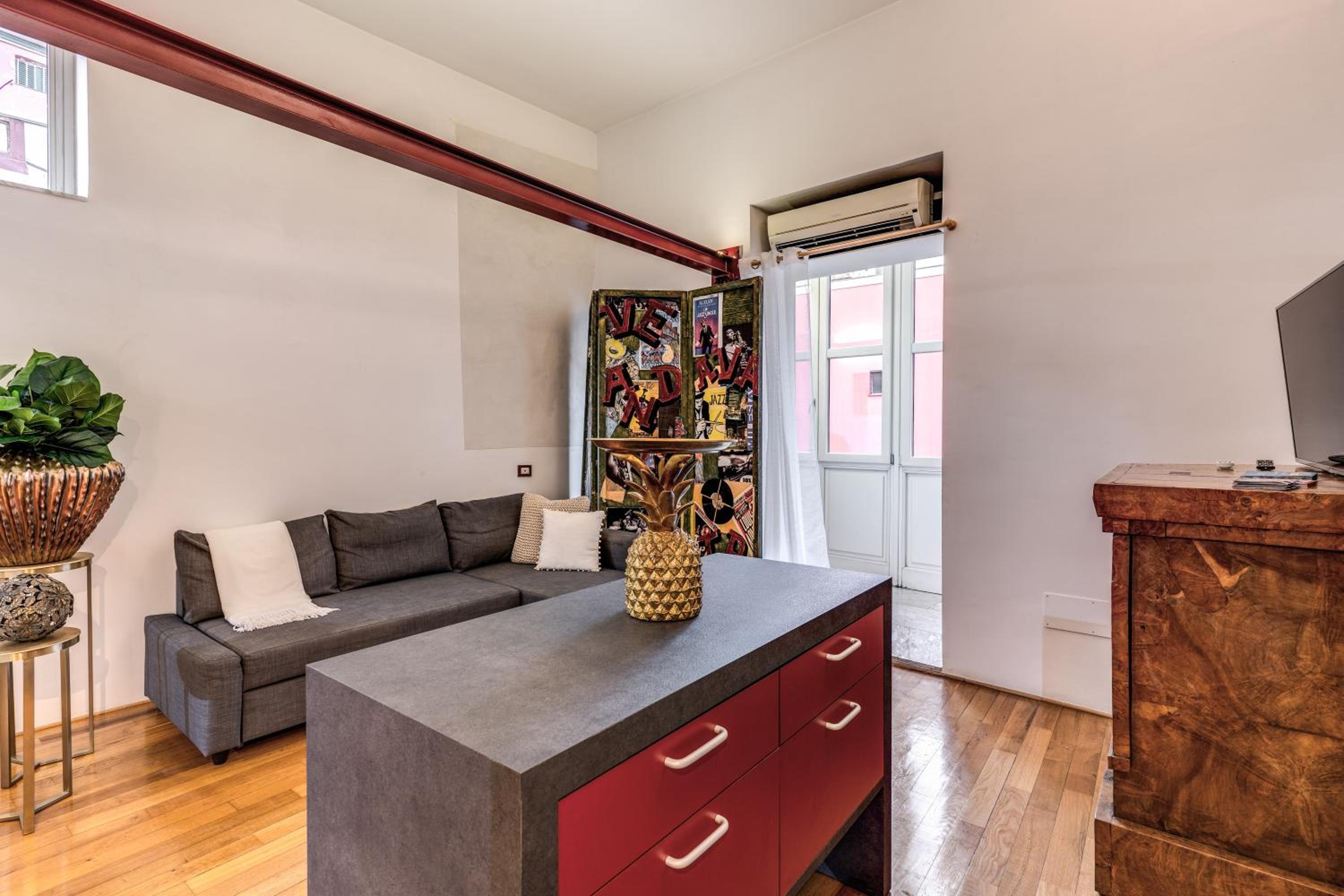 San Teodoro Apartment with Private Terrace
