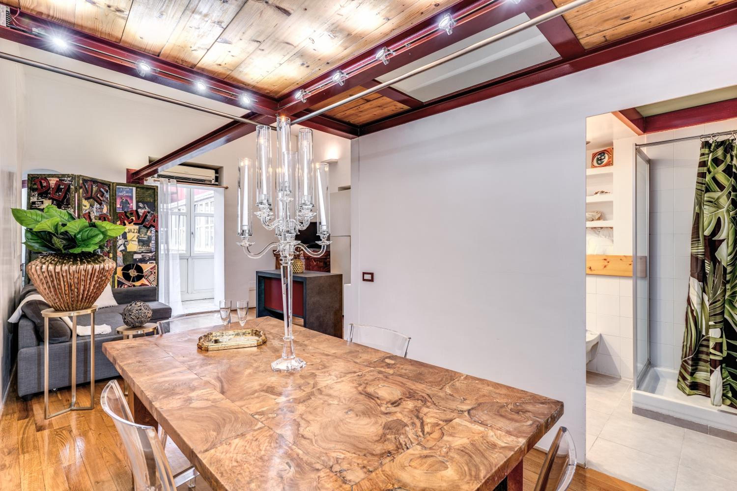 San Teodoro Apartment with Private Terrace