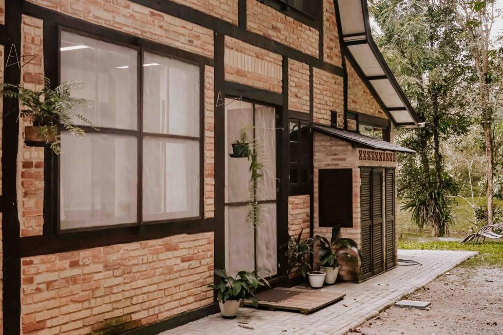 Casa de campo em Joinville com Hidro e café da manhã