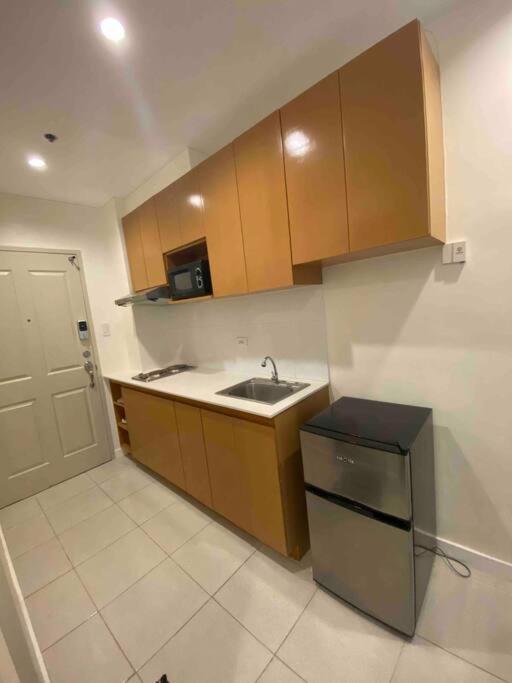 Condo in Tomas Morato, Quezon City view 3
