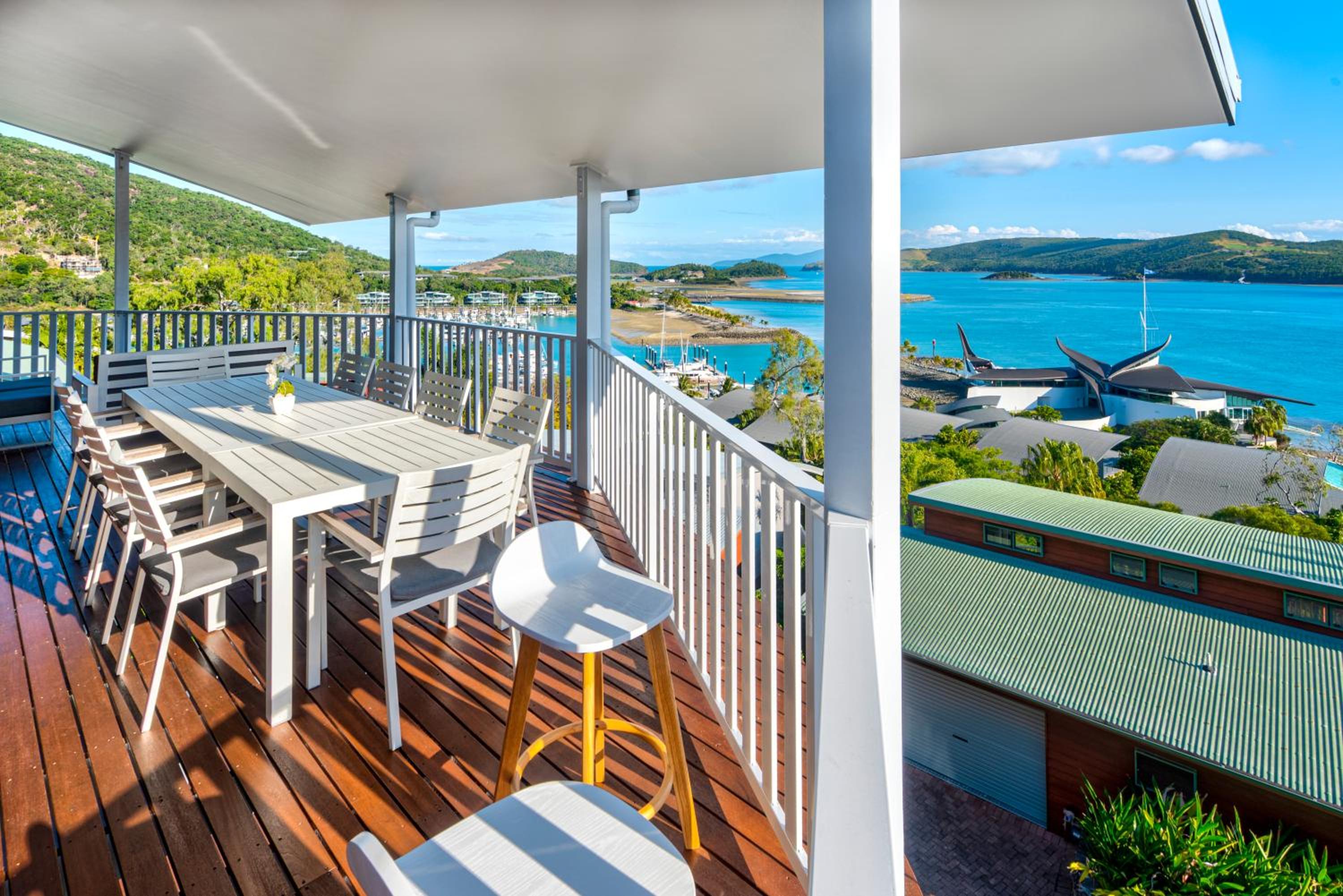 Casuarina Cove 14 & Free Buggy - Hamilton Island