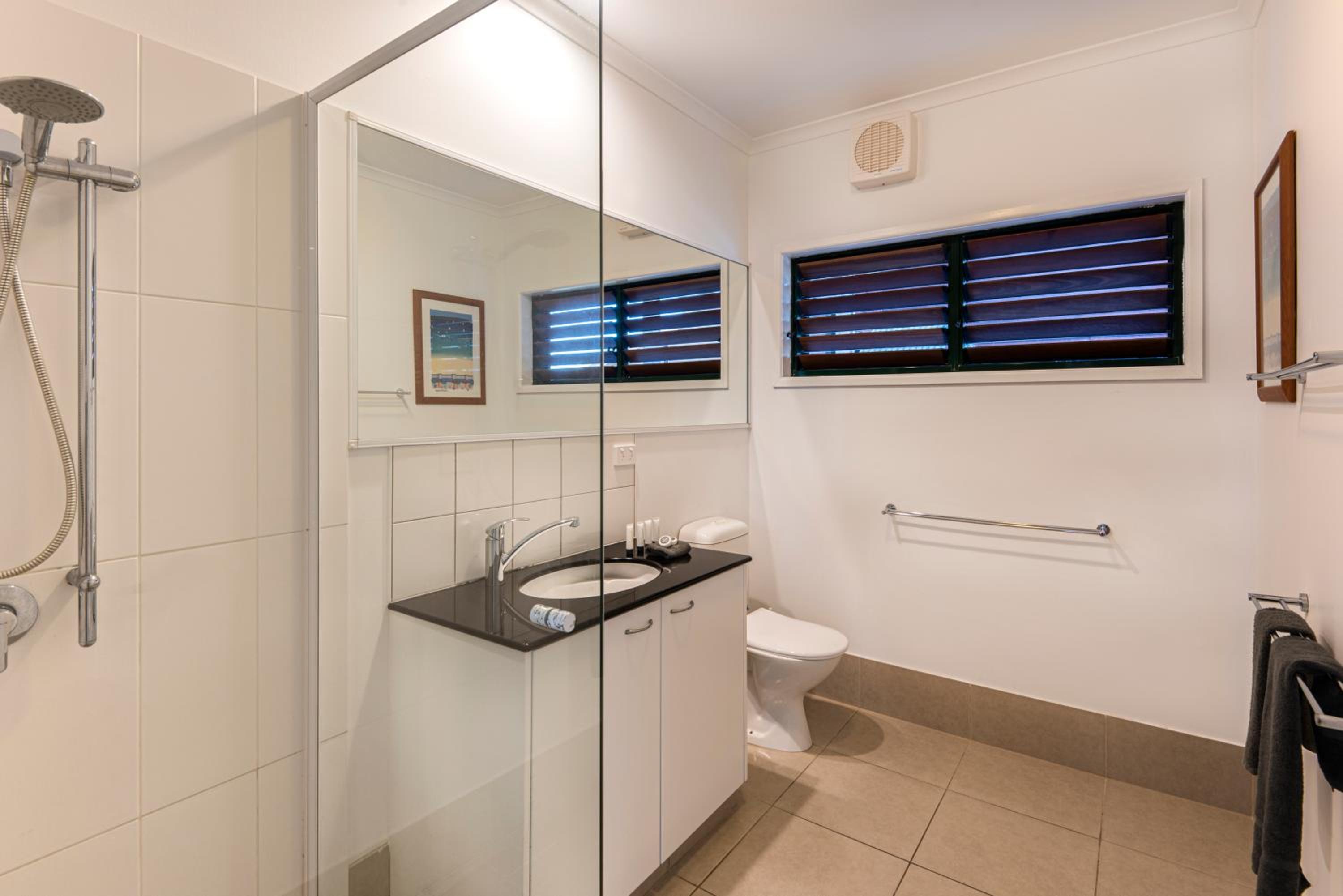 Casuarina Cove 14 & Free Buggy - Hamilton Island