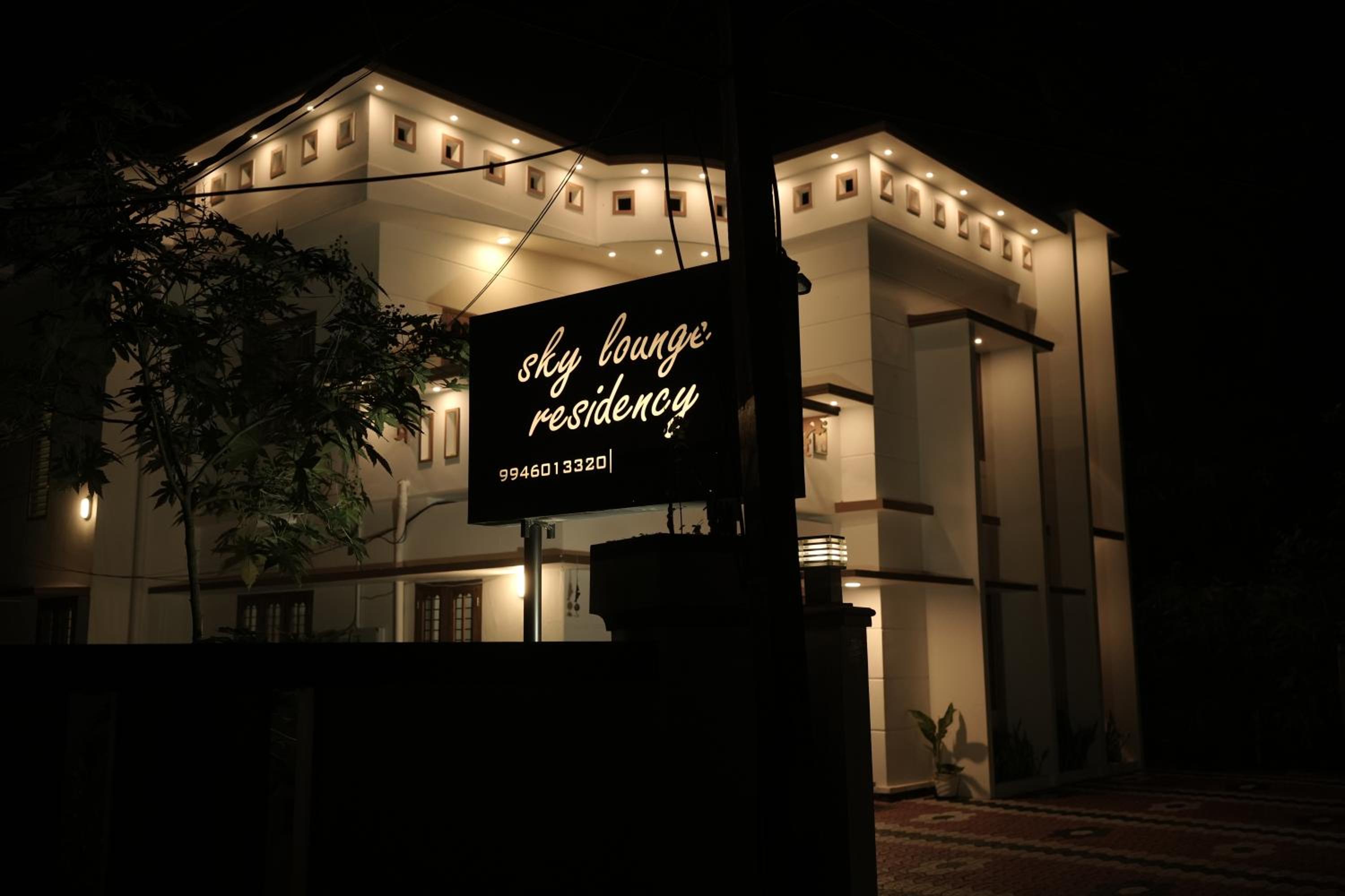 SkyLounge Residency