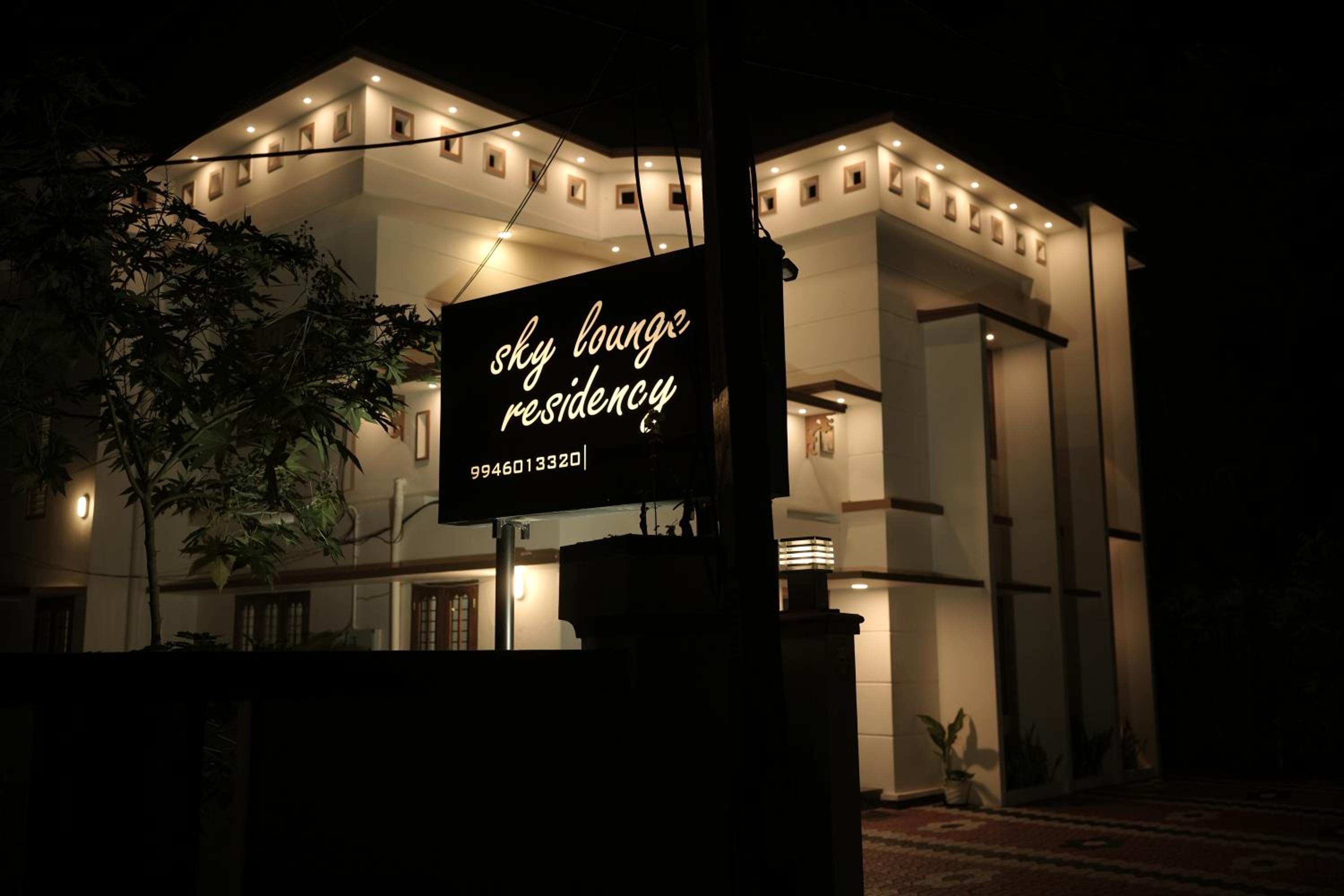 SkyLounge Residency