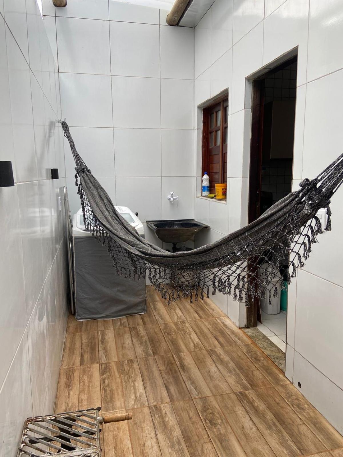 Duplex em condomínio no Barra Mar